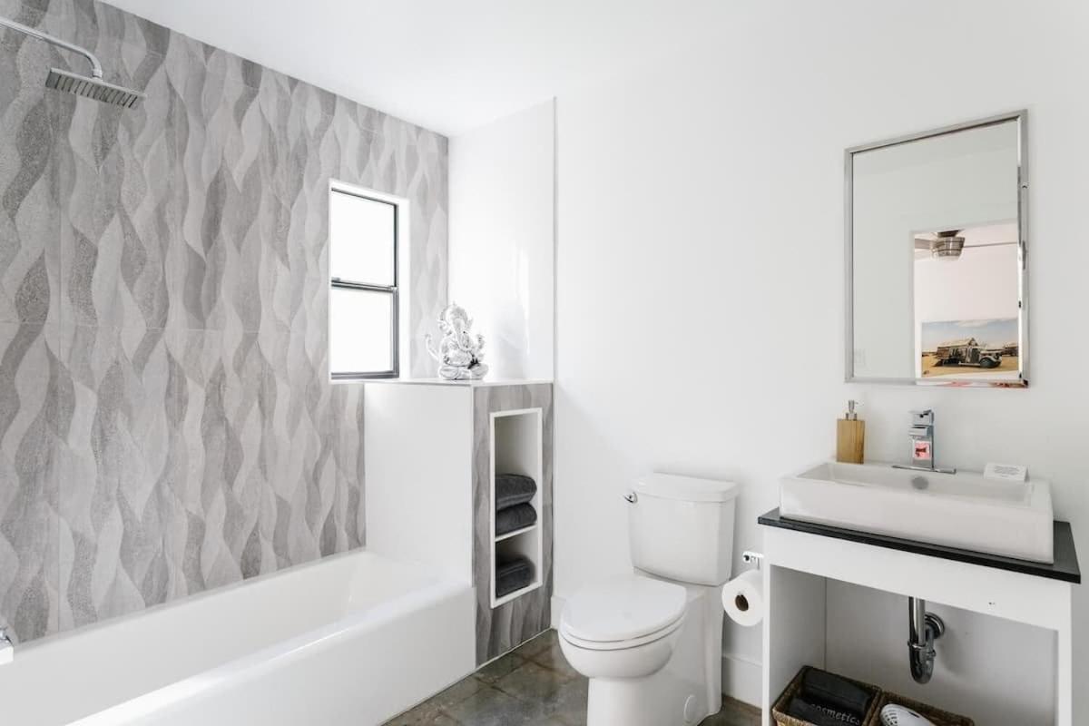 One-Bedroom Suite
