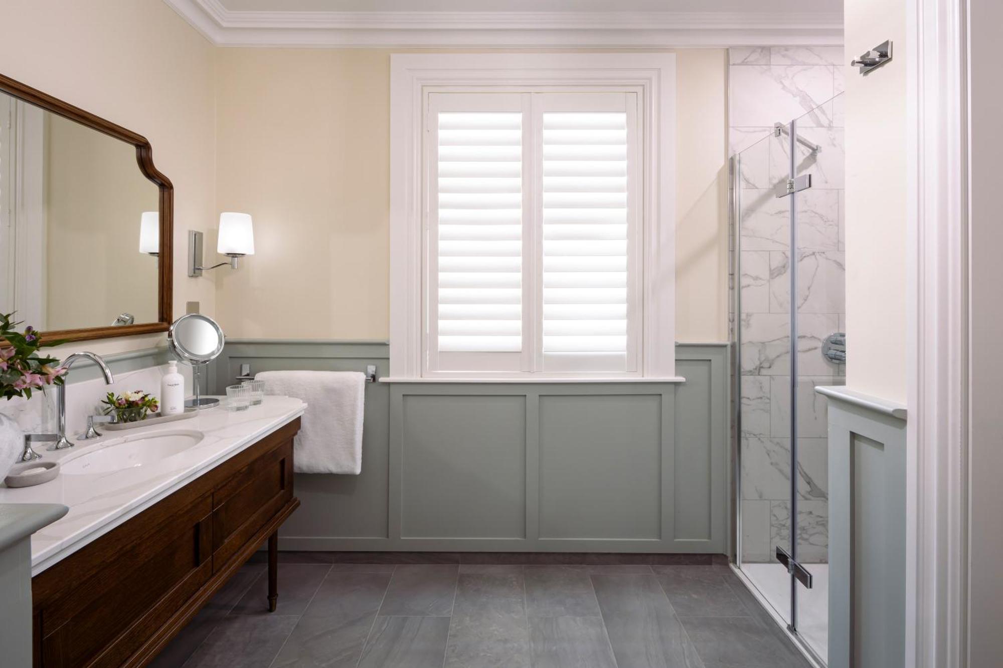 Causeway Suite