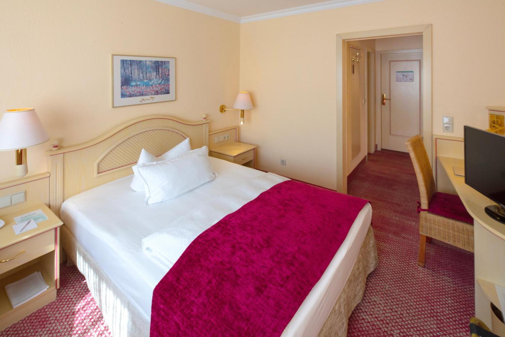 Deluxe Single Room