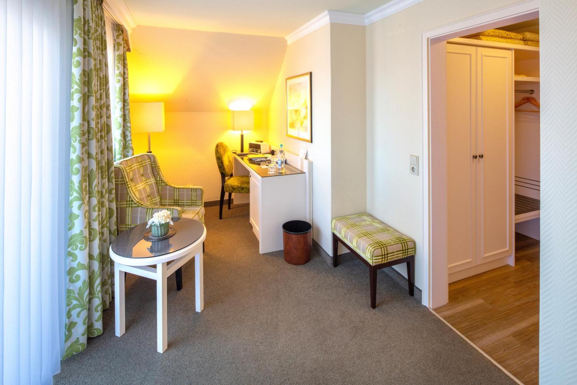 Classic Single Room