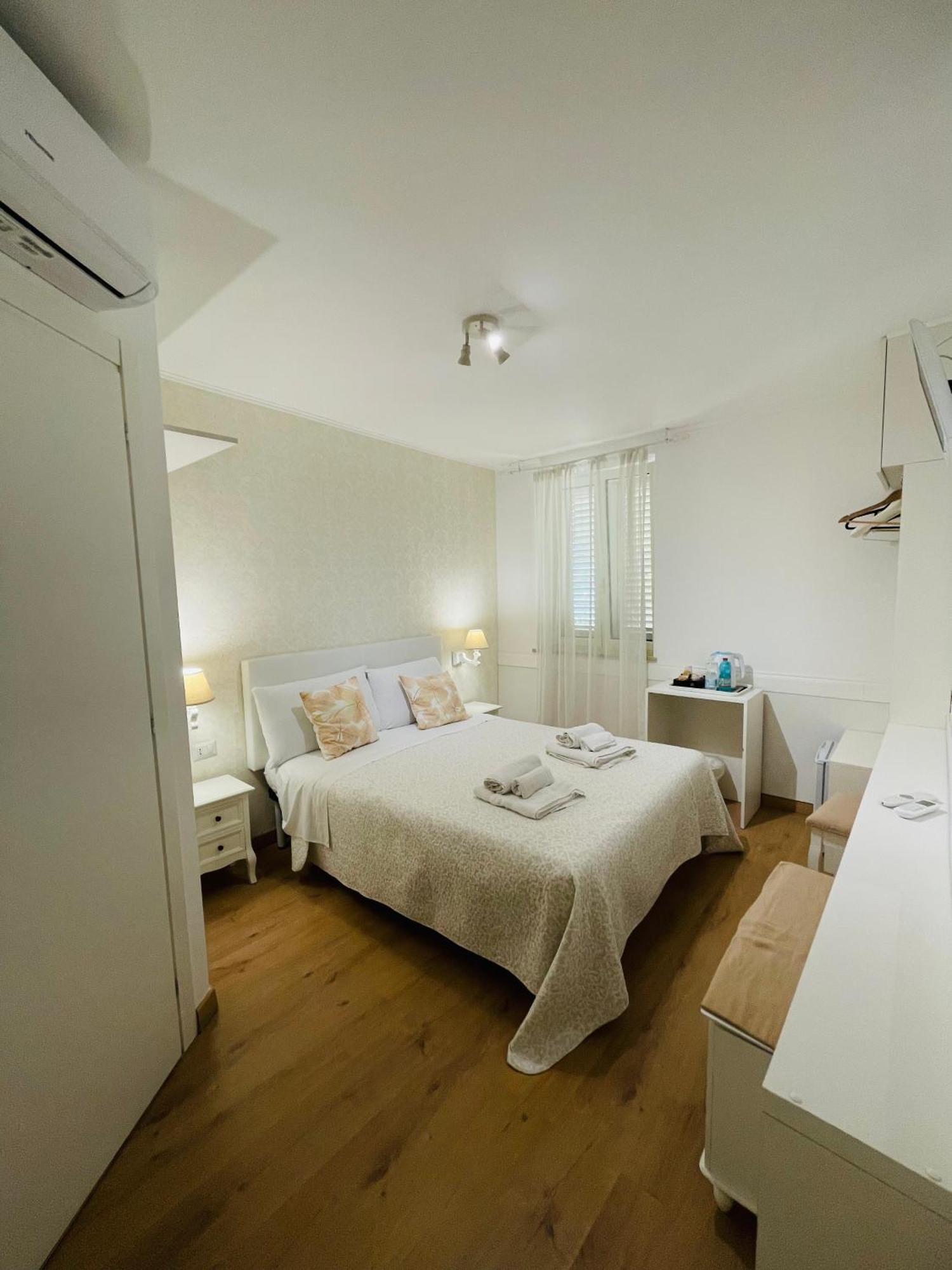 Queen Room Sea View