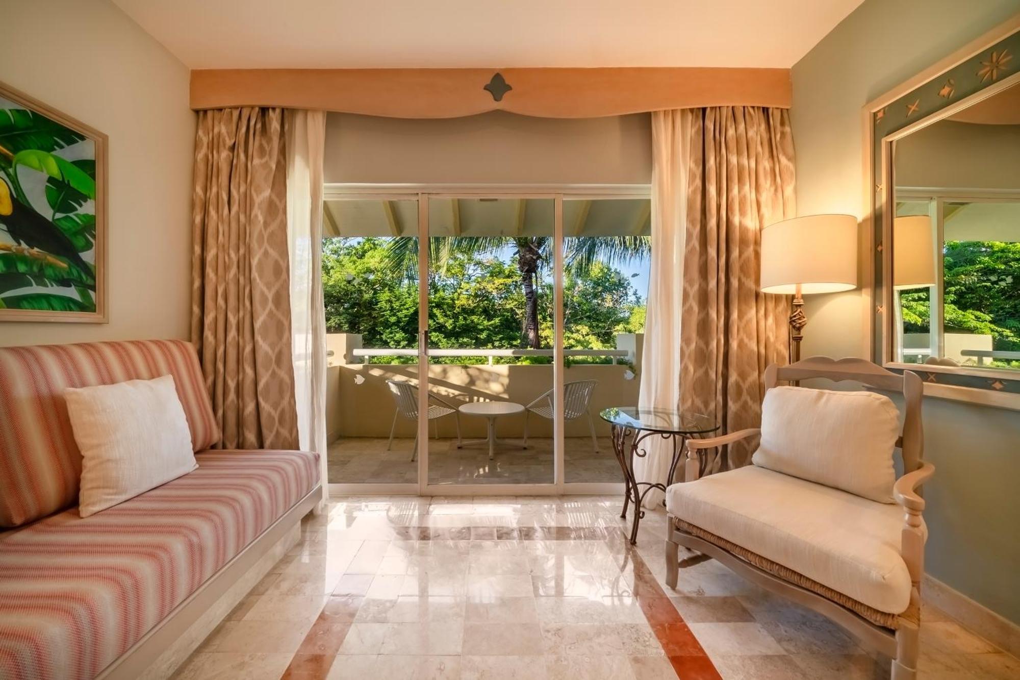 Premium Tropical View