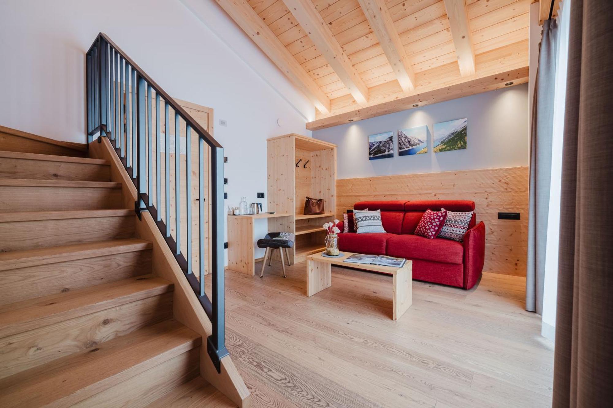 Deluxe Double or Twin Room Mountain View