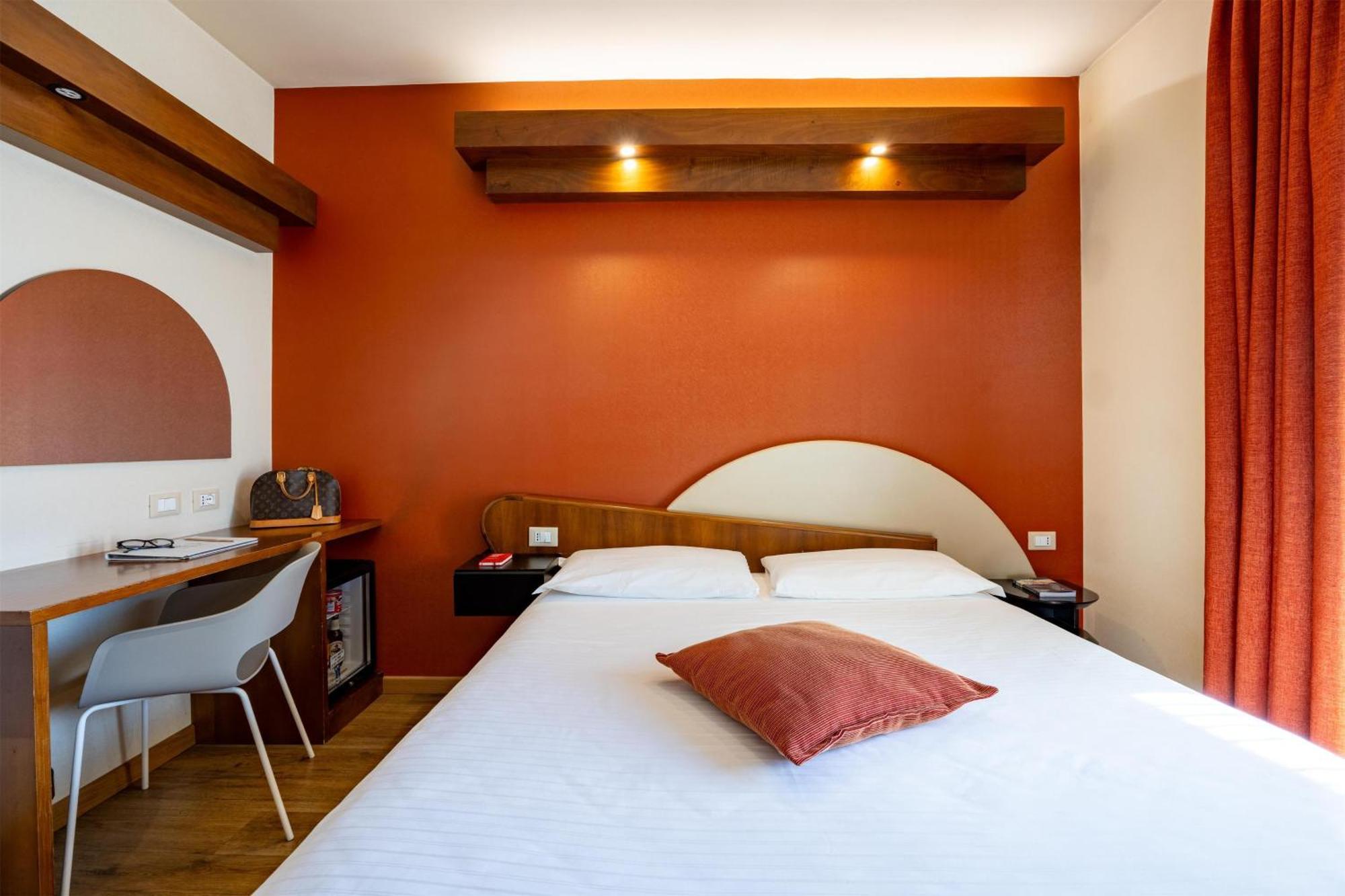 Deluxe Twin Room Non-Smoking