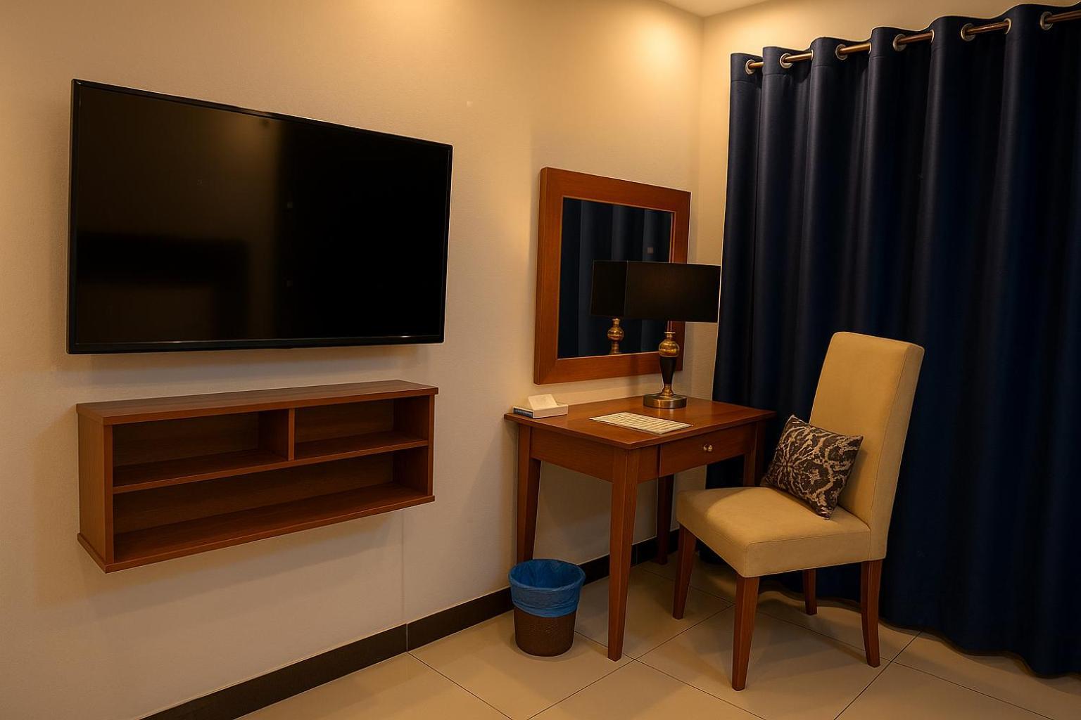 Deluxe Queen Room