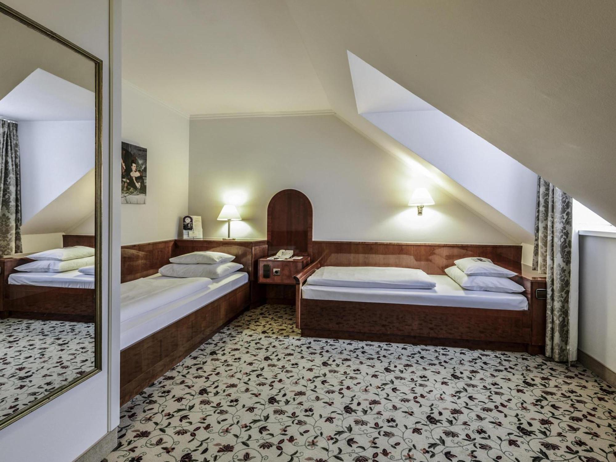 Quarto Standard com 2 Camas de Solteiro