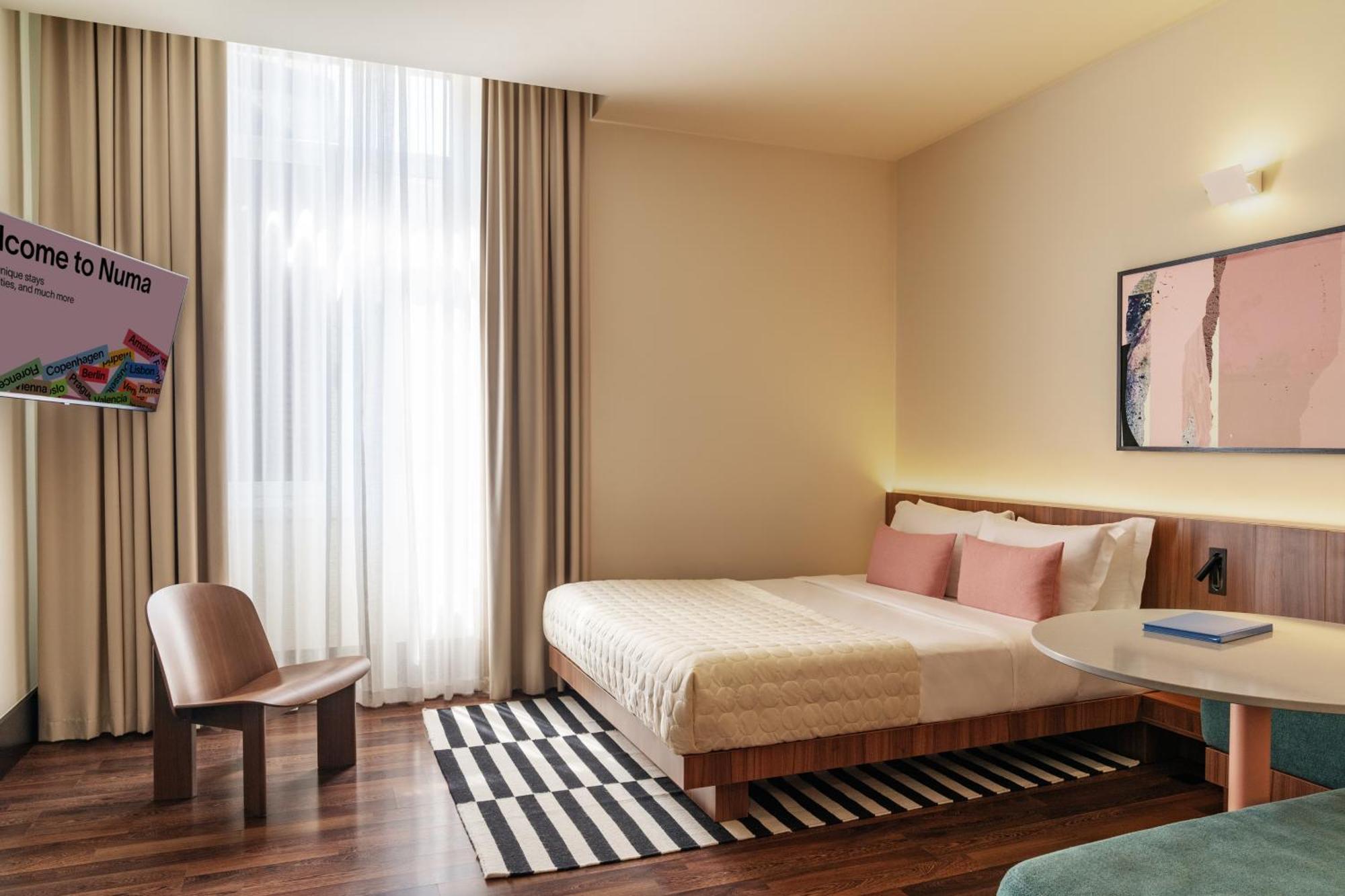 Large Room with Extra Single Bed,1710584791:JPEG