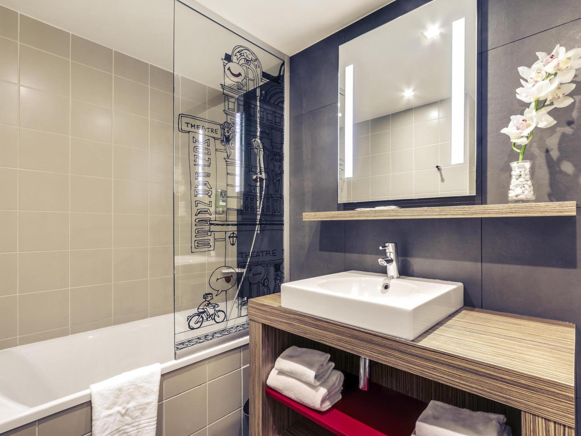 Premium Junior Suite with One Double Bed and One Double Sofa,1716975206:JPEG
