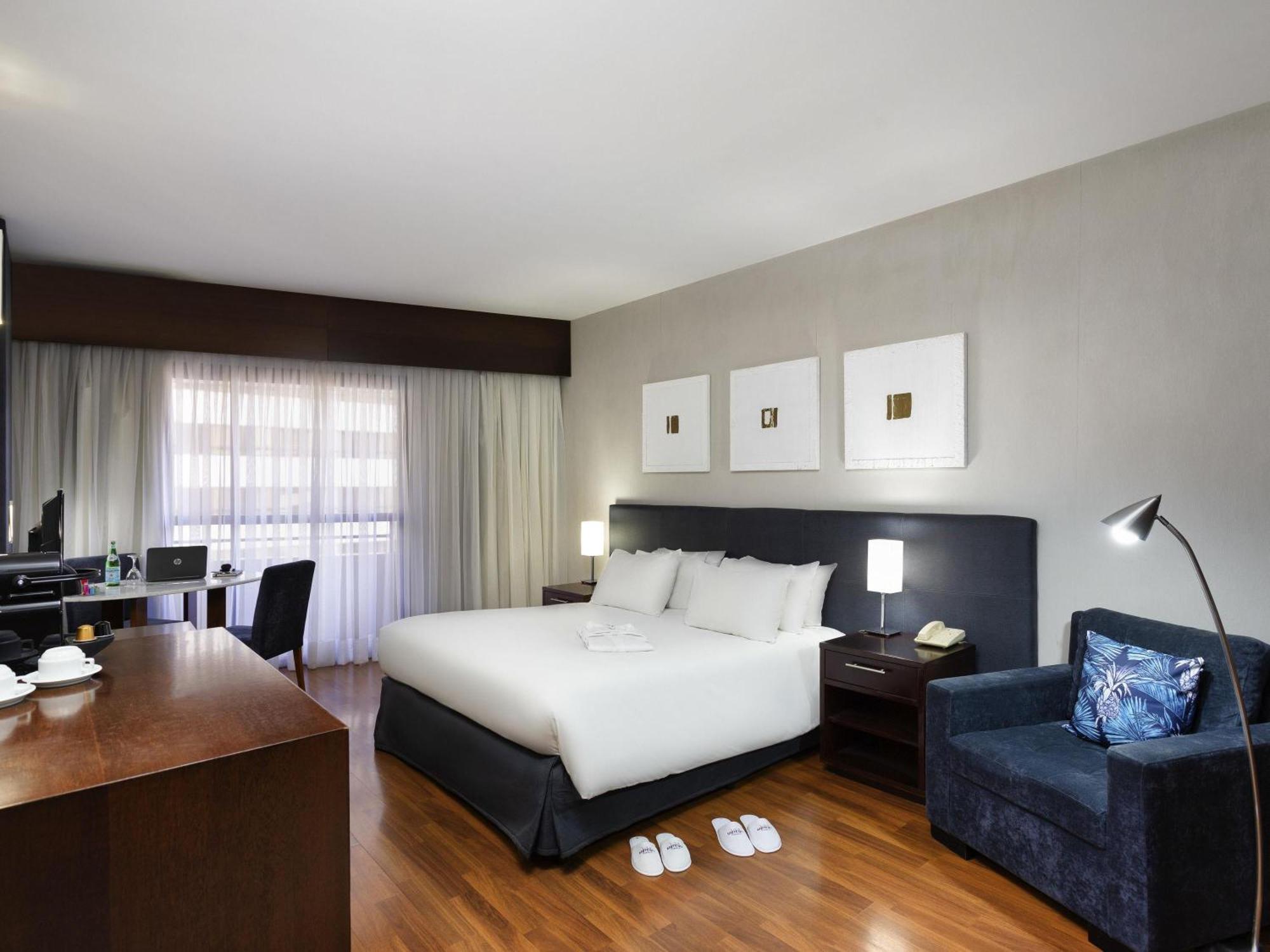 Superior Apartment One Queen Bed