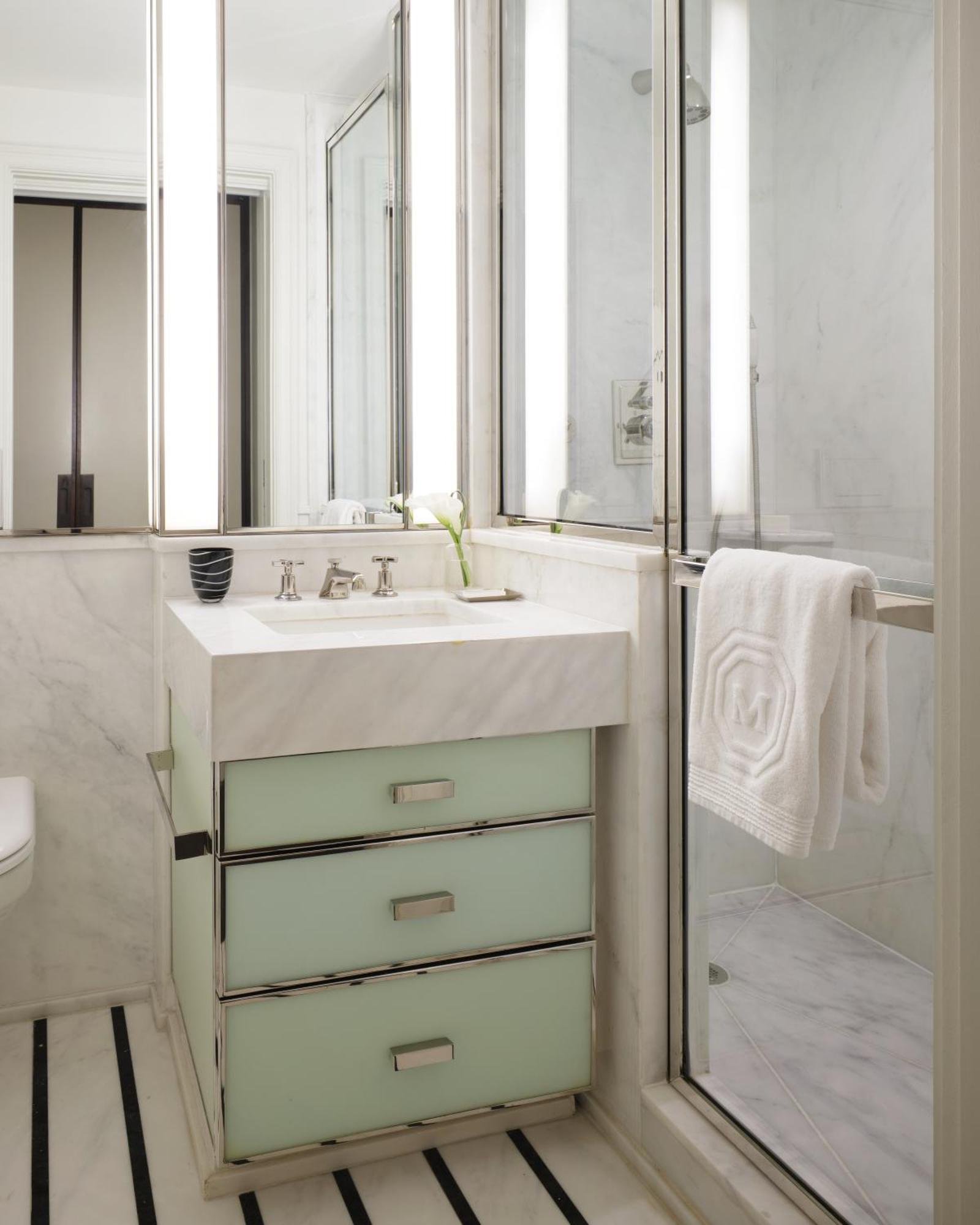Seventy-Seven Junior Suite