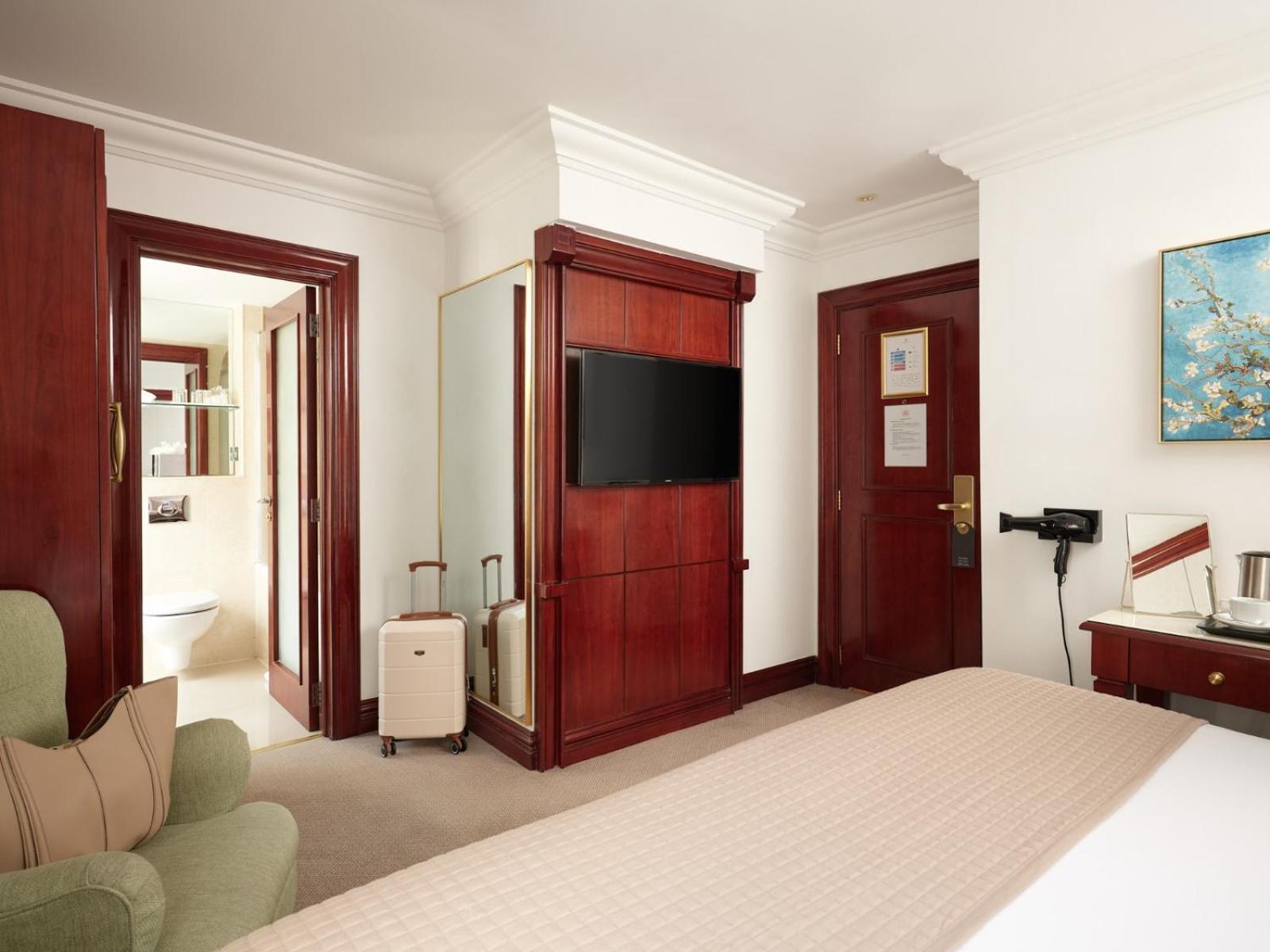 Club Double or Twin Room