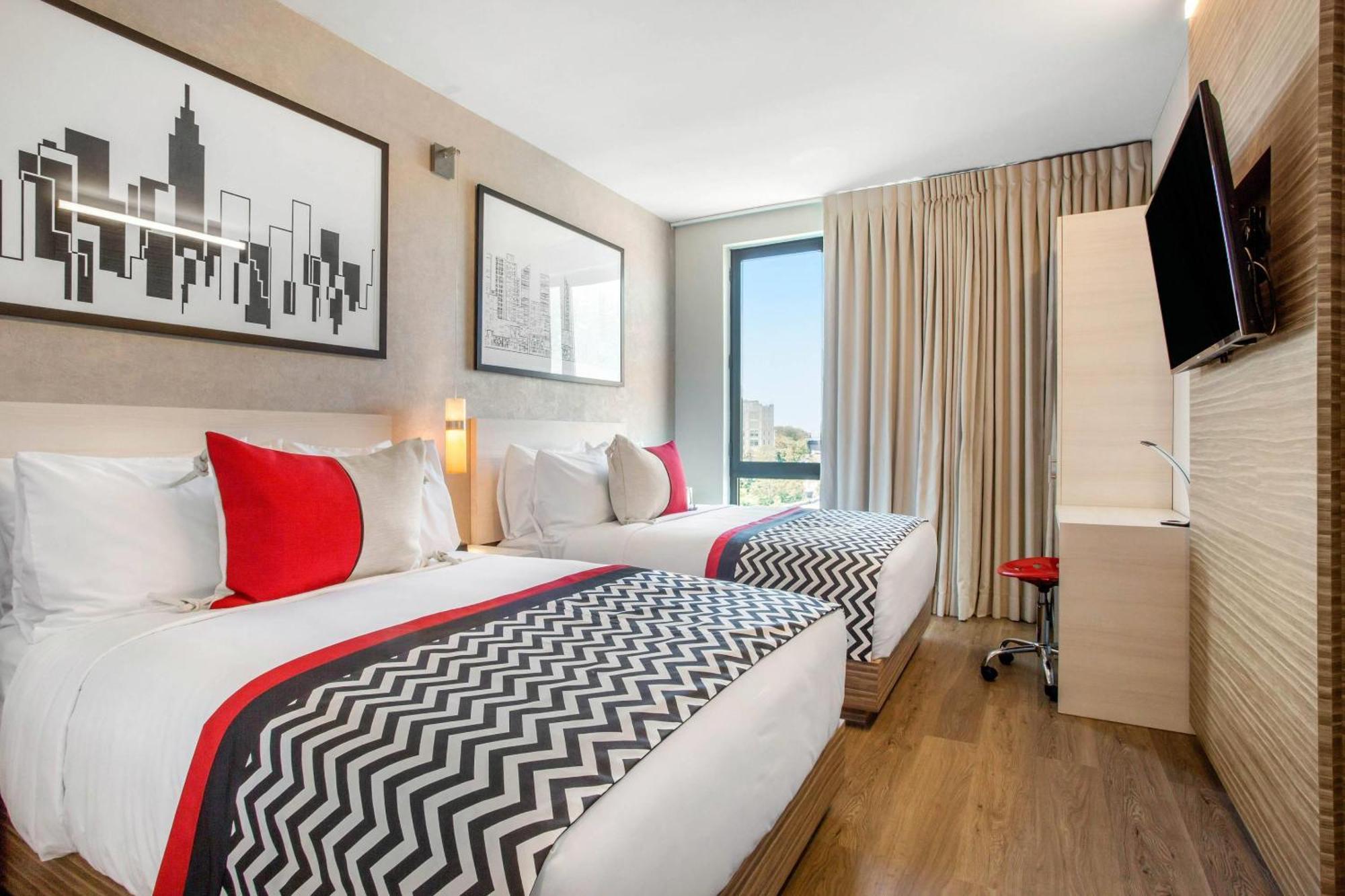 Double Room Two Double Beds Non-Smoking