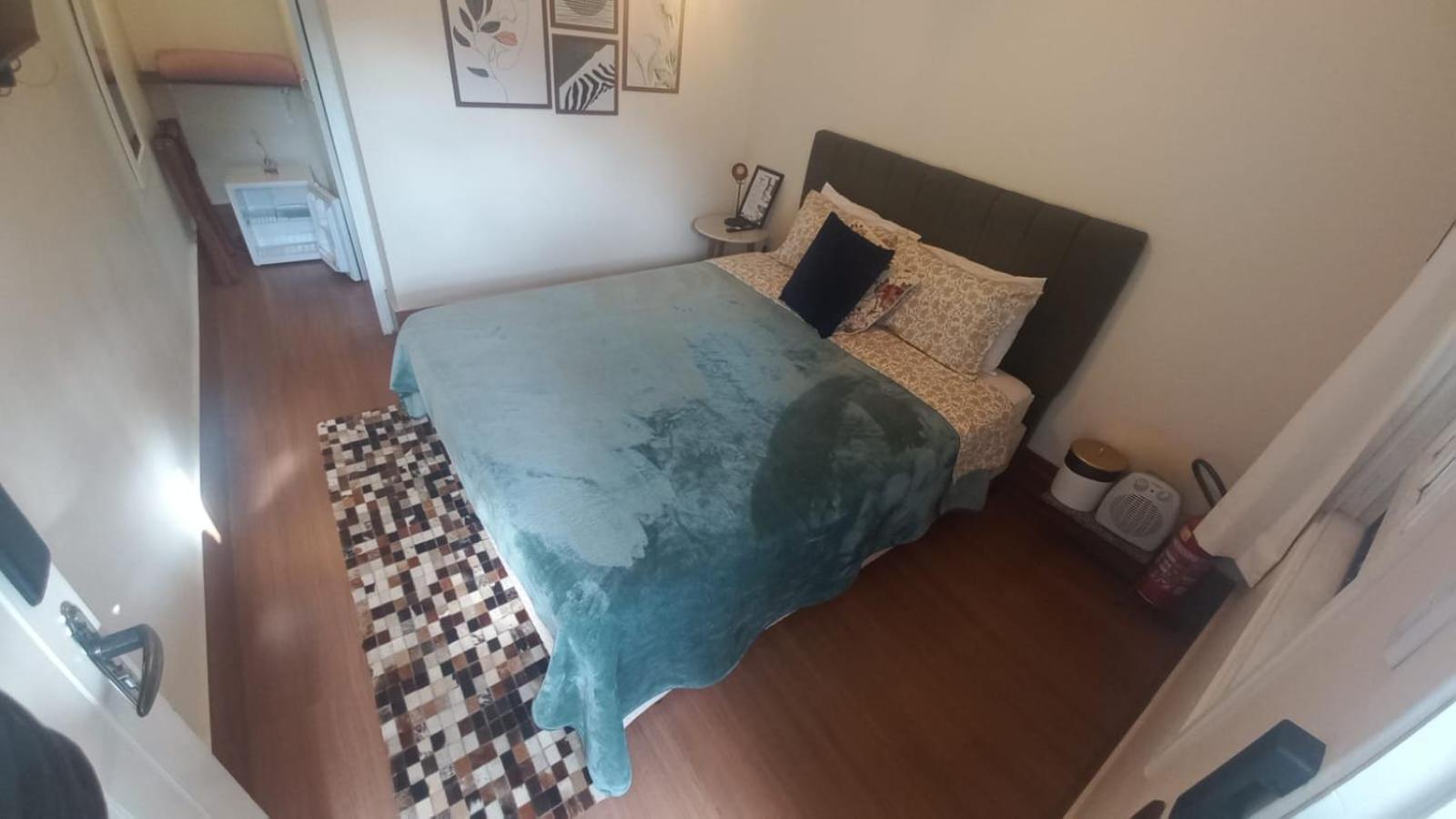 Queen Room,1724792979:JPEG