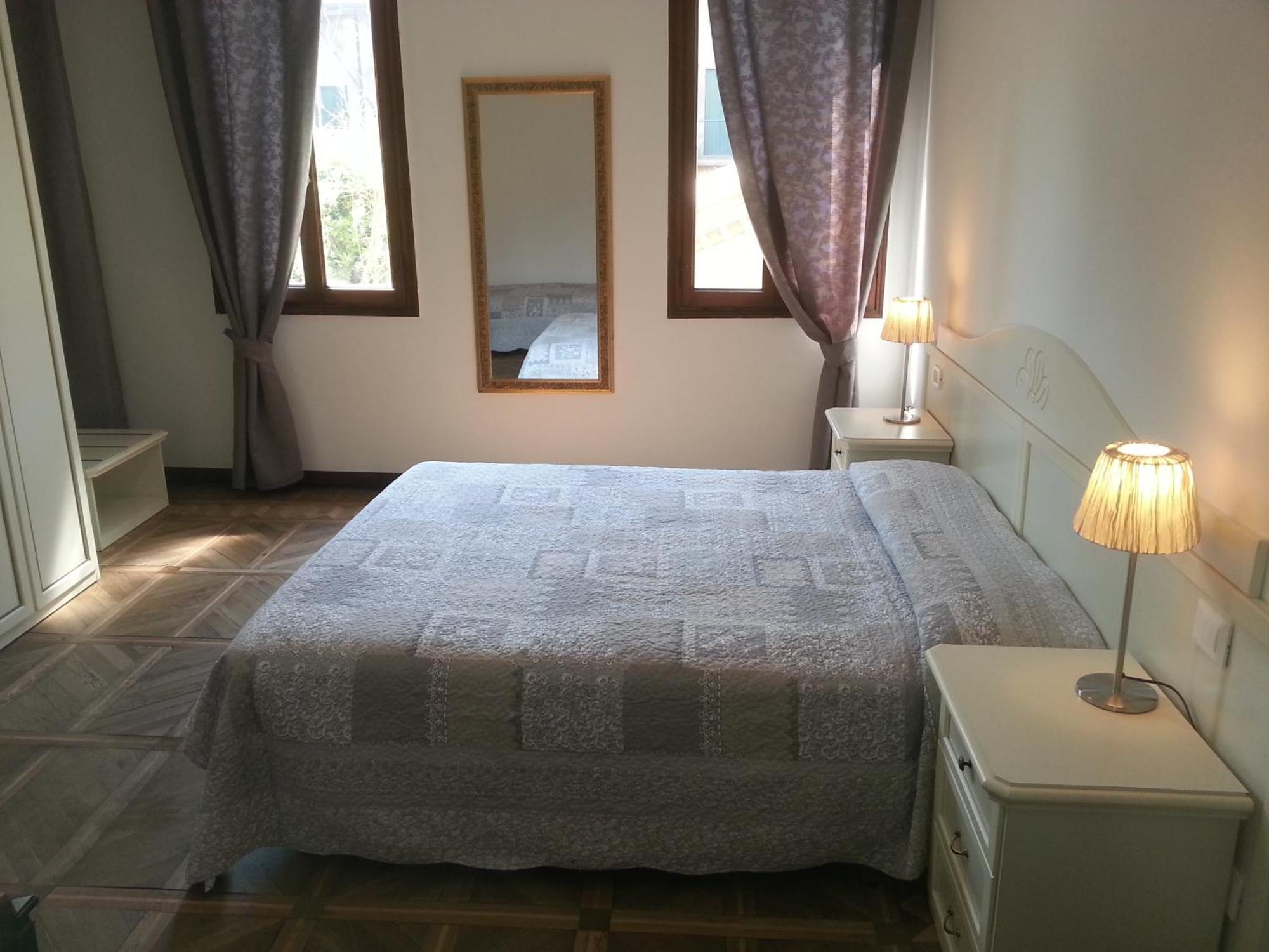 Double Room Private Bathroom