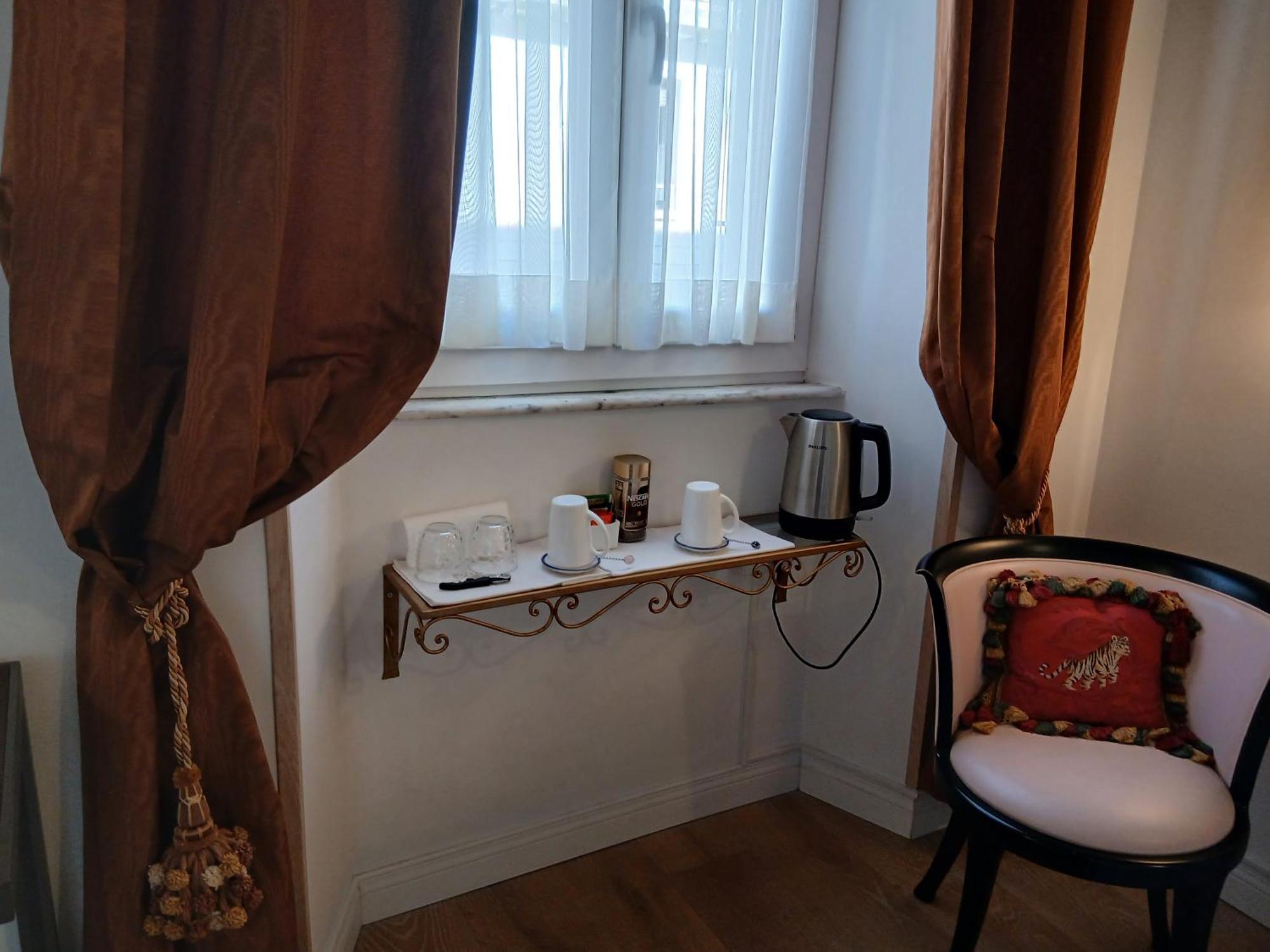 Deluxe Suite