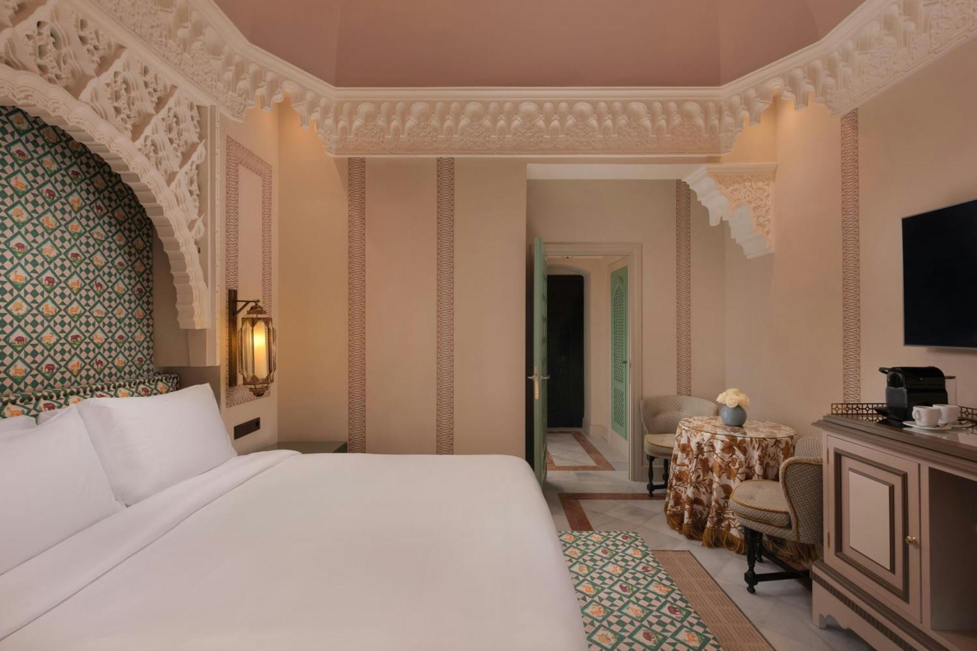 Deluxe Classic Room