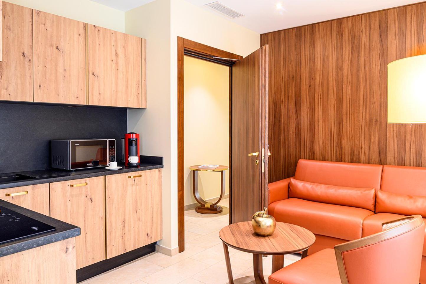 One-Bedroom Apartment Street View