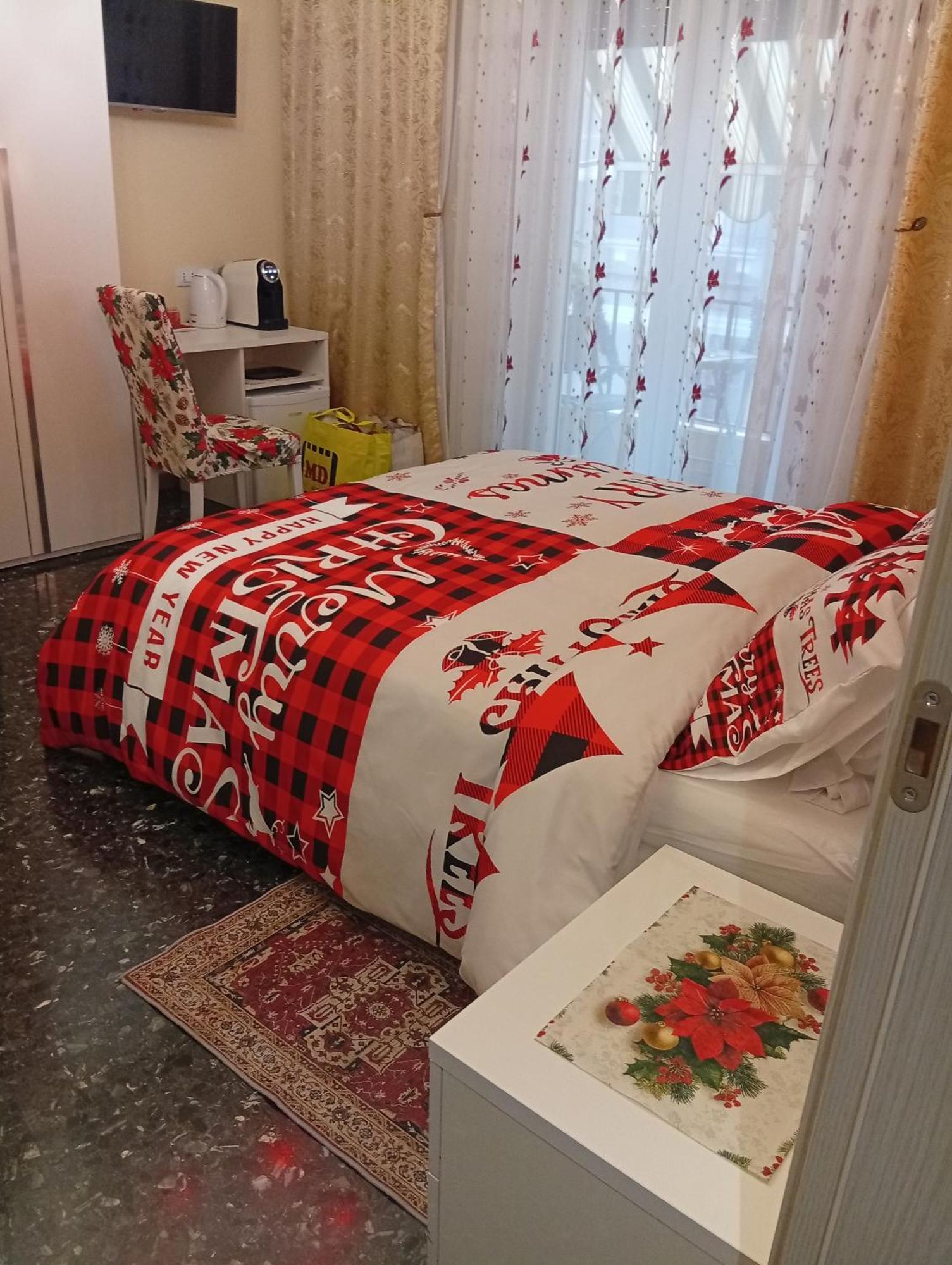 Double Room Private Bathroom