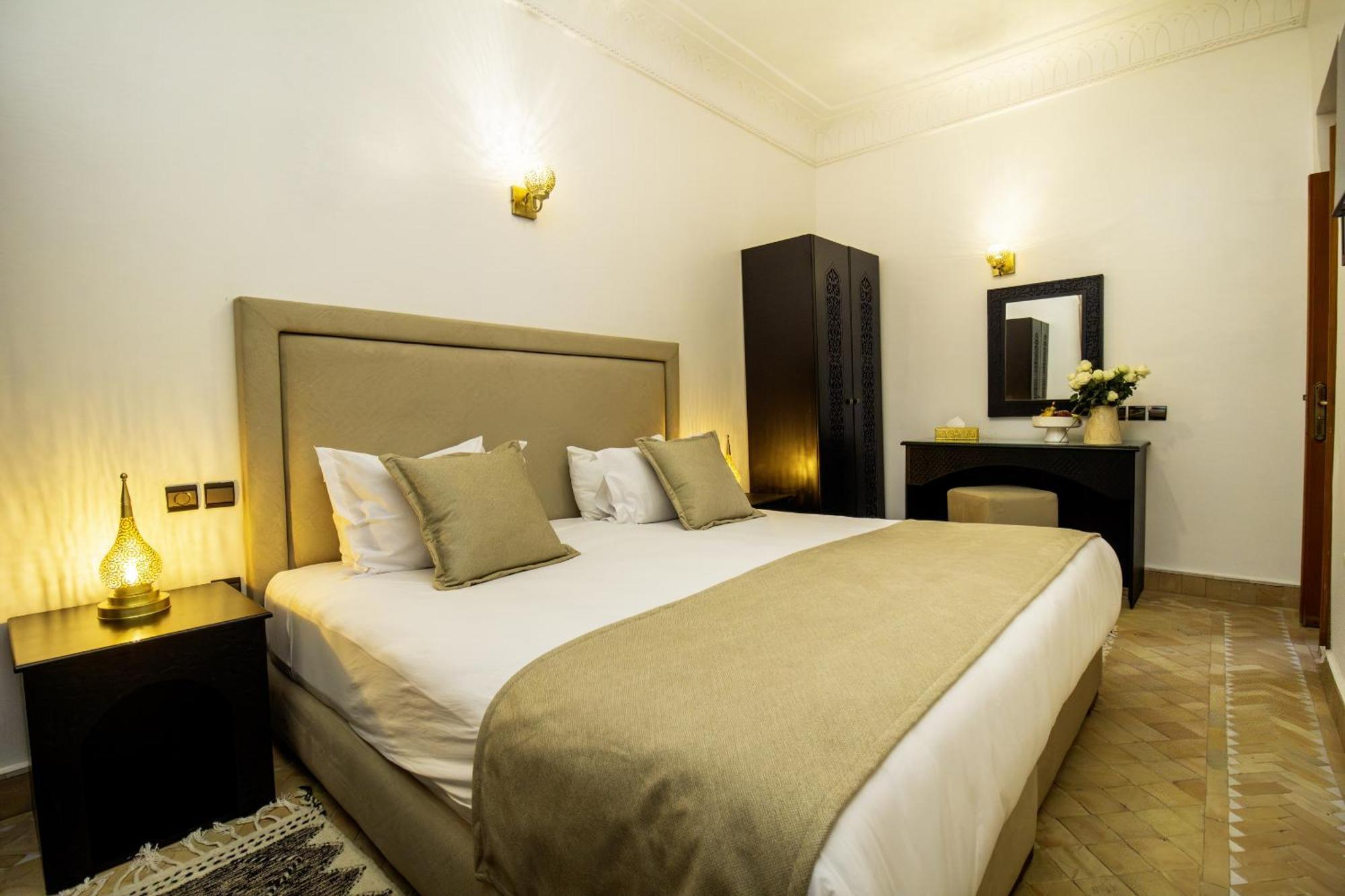 Double Room Private Bathroom