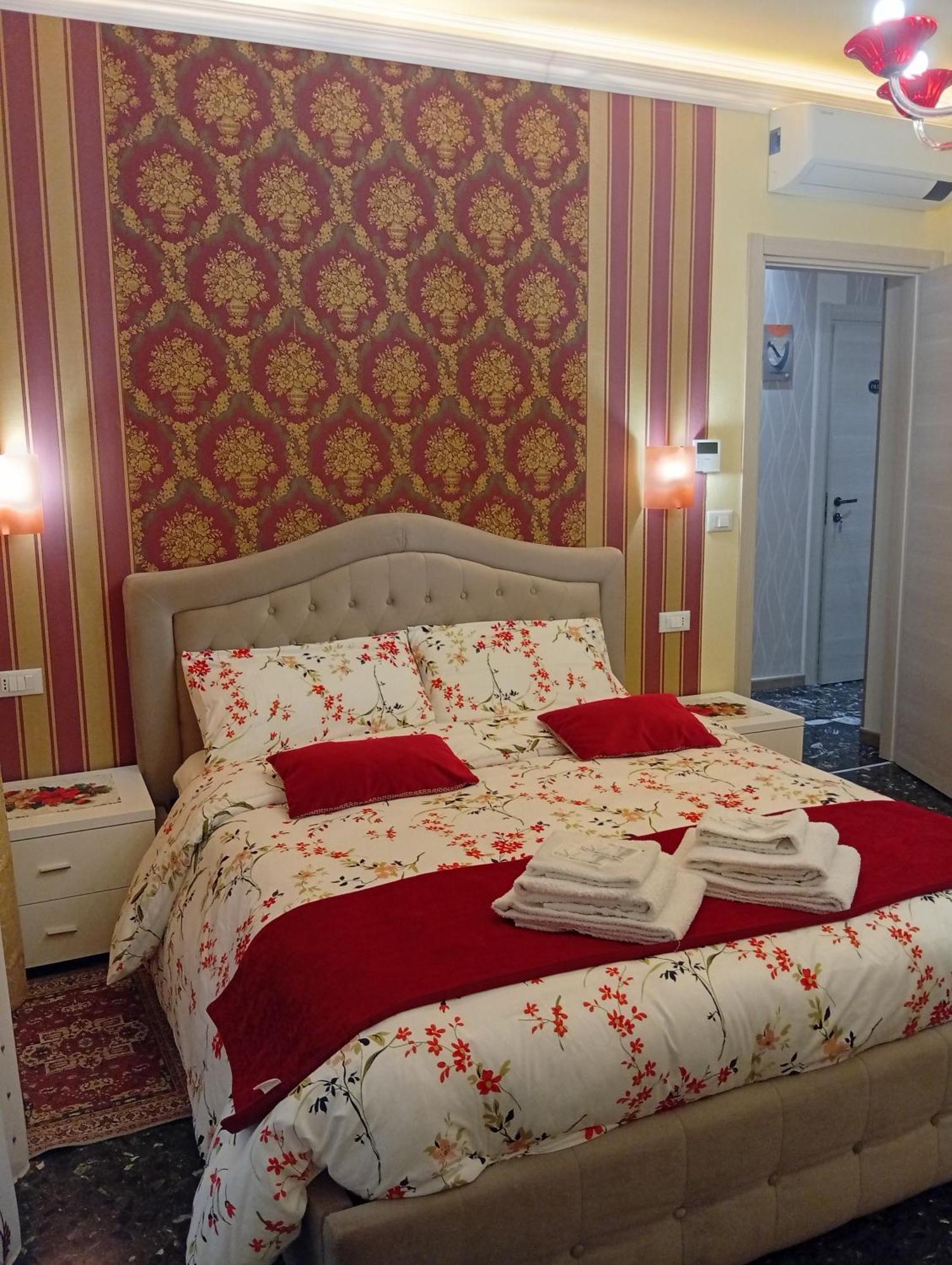 Double Room Private External Bathroom