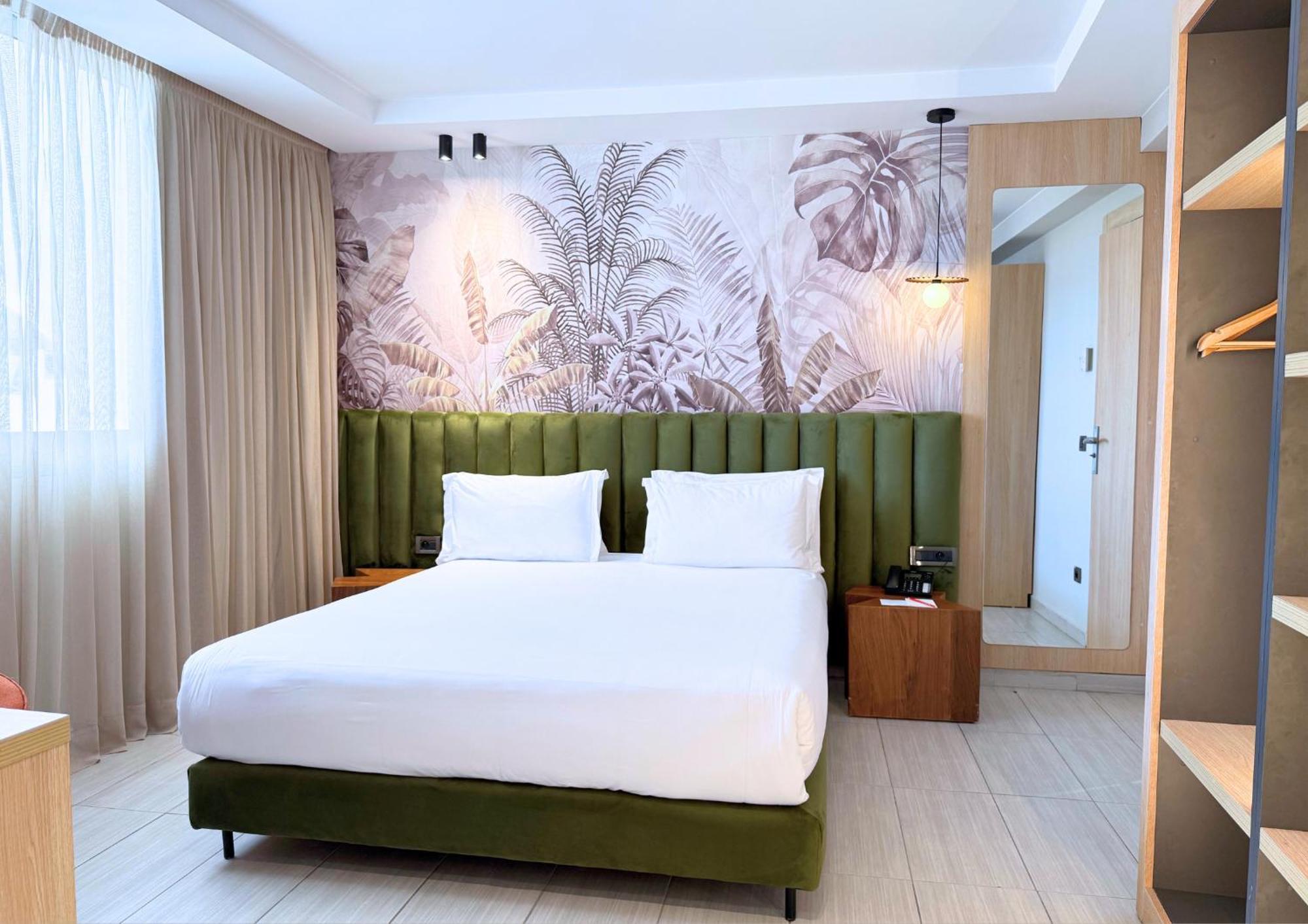 Family Duplex Suite One Bedroom