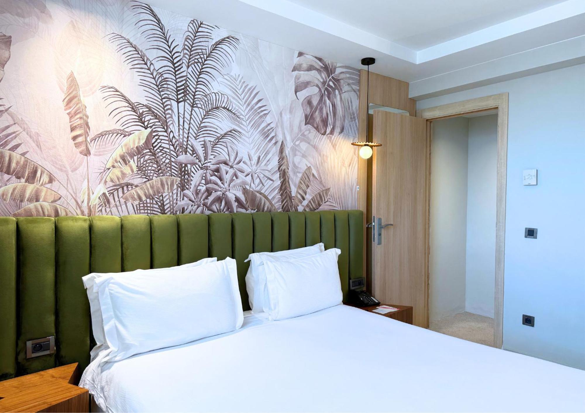 Family Duplex Suite One Bedroom