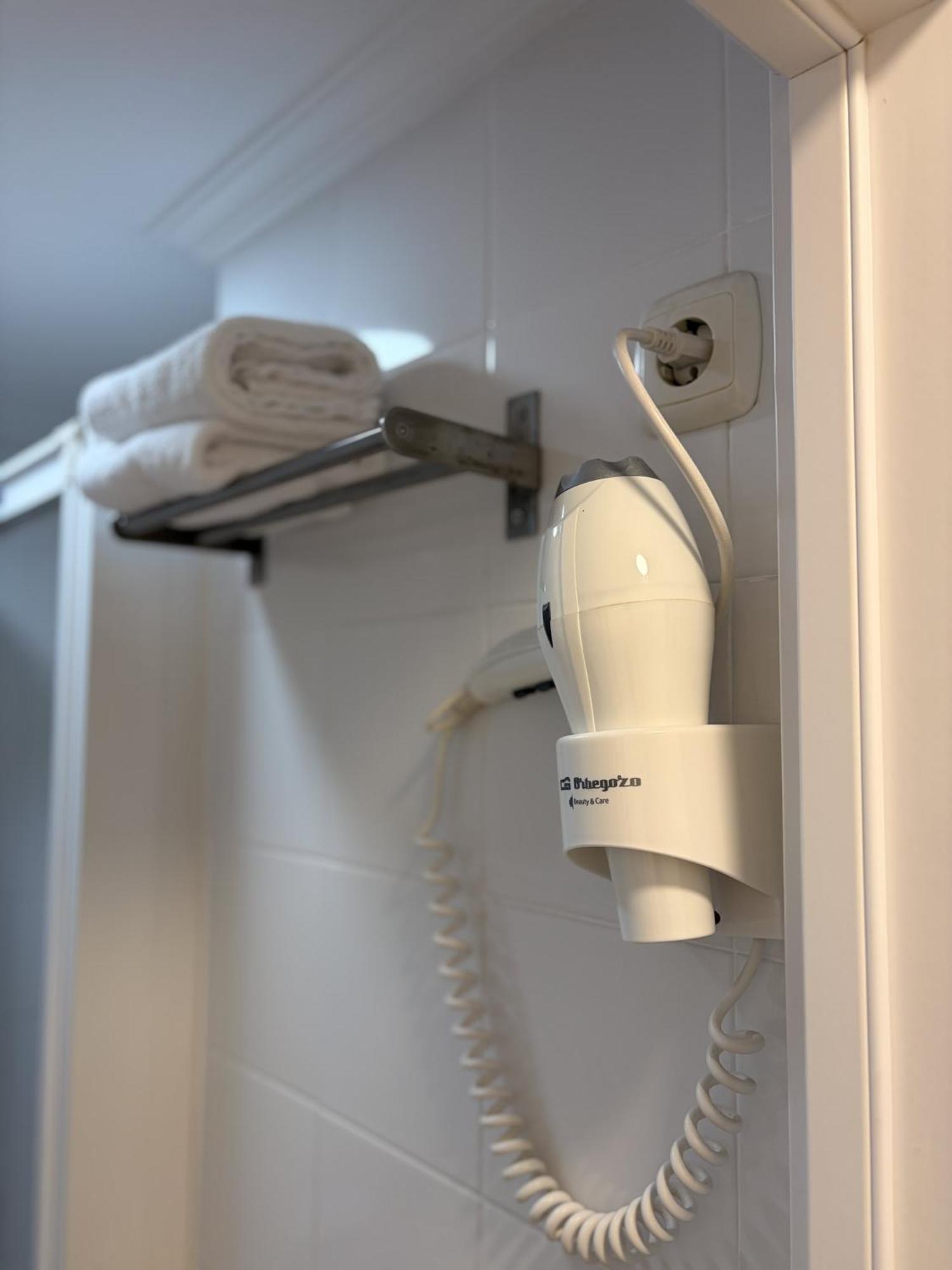 Double Room Private Bathroom