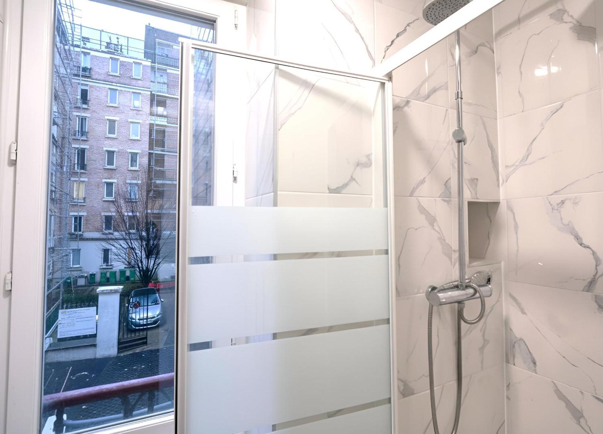 Single Room with Shared Toilet,1499419780:JPEG