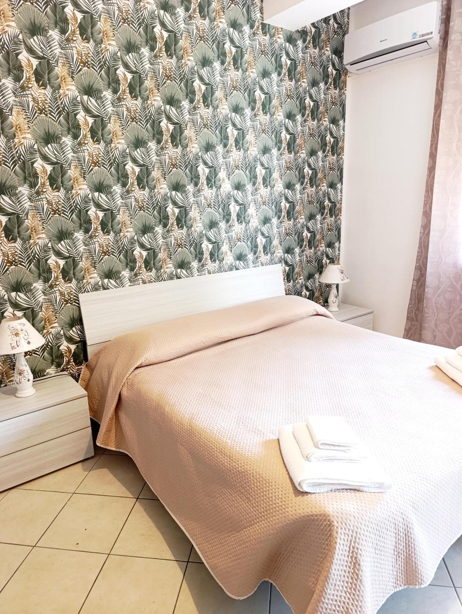 Double Room Private Bathroom