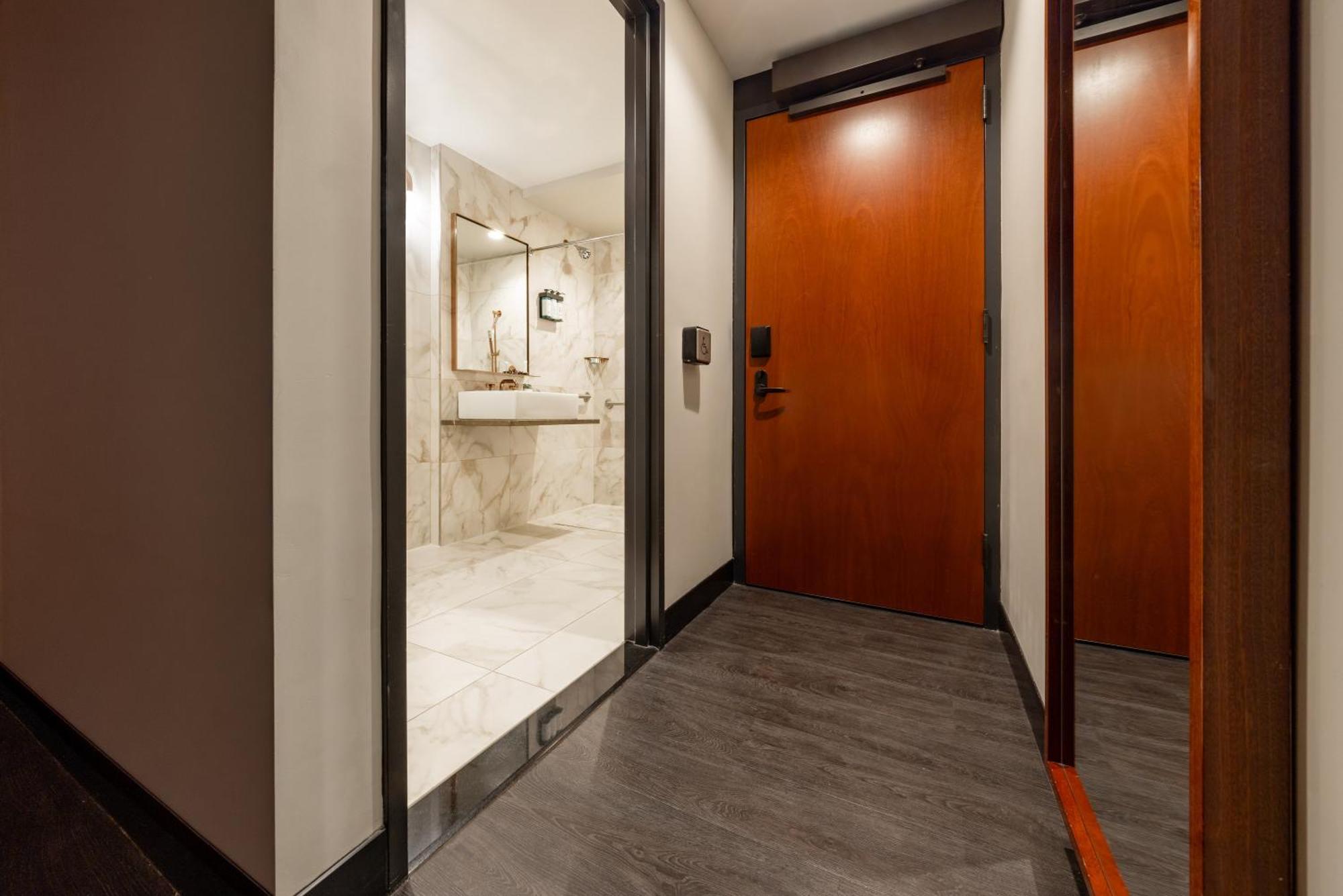 Queen Room Disability Access