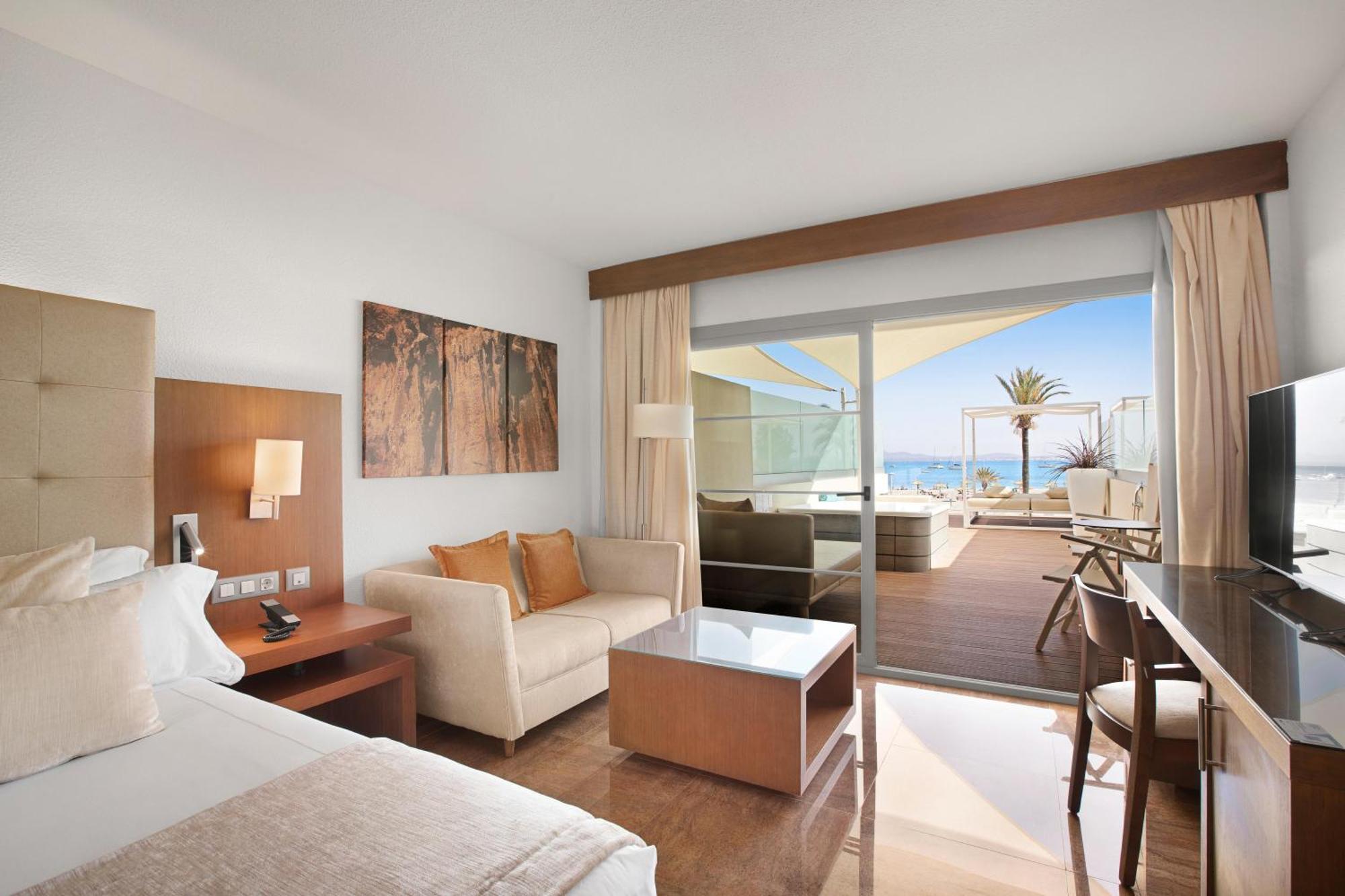 Royal Terrace Room