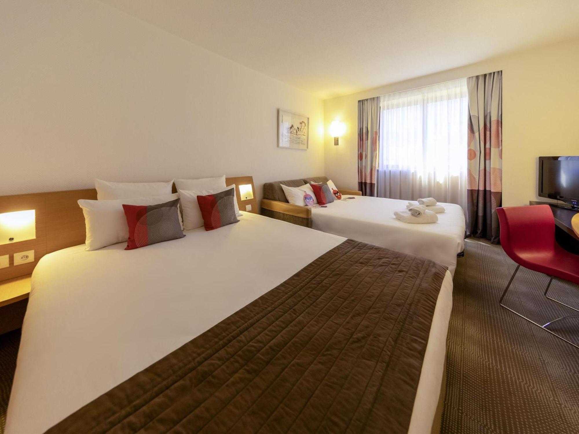 Classic Double Room Single Sofa Bed
