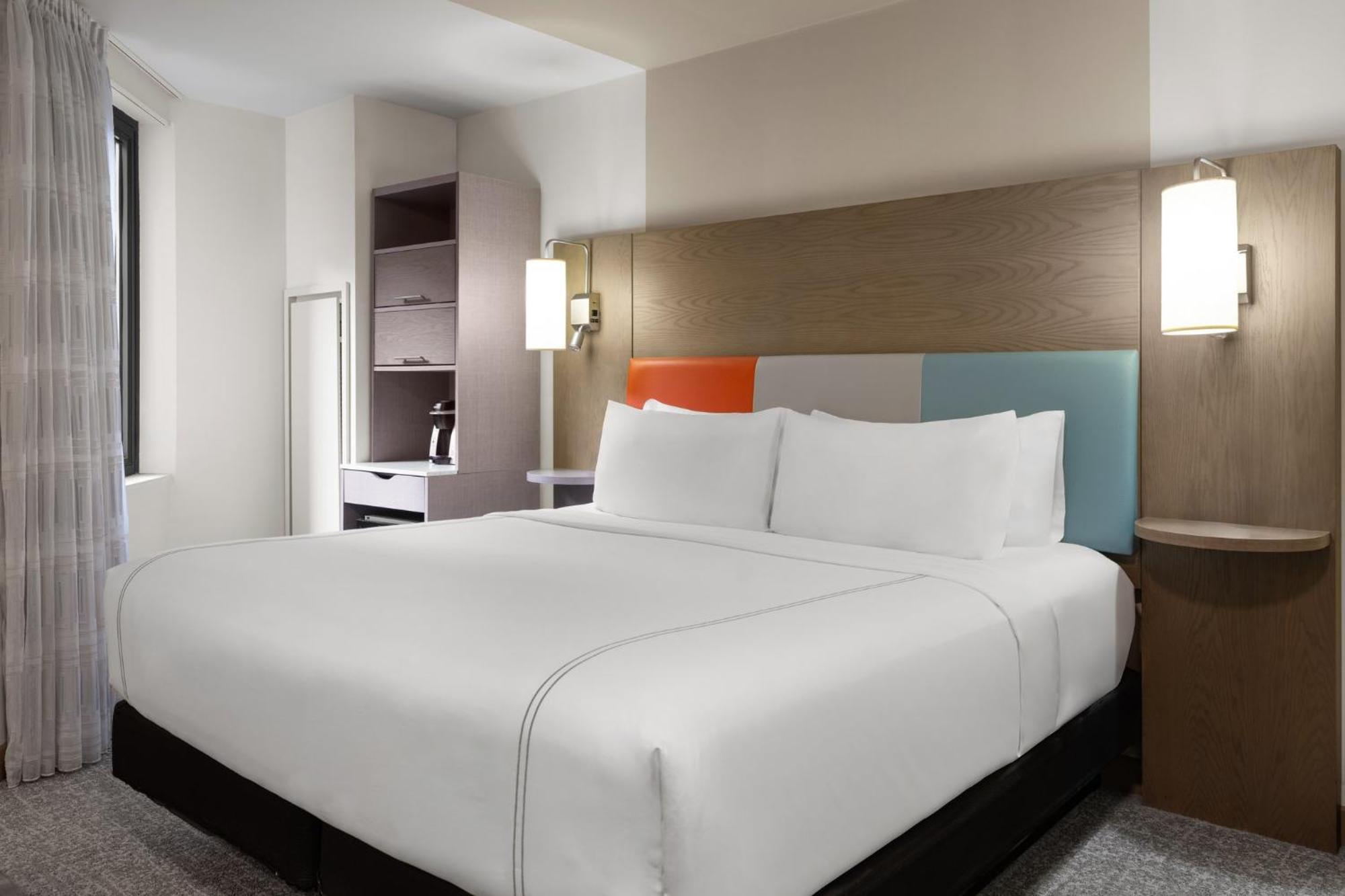 Standard King Room