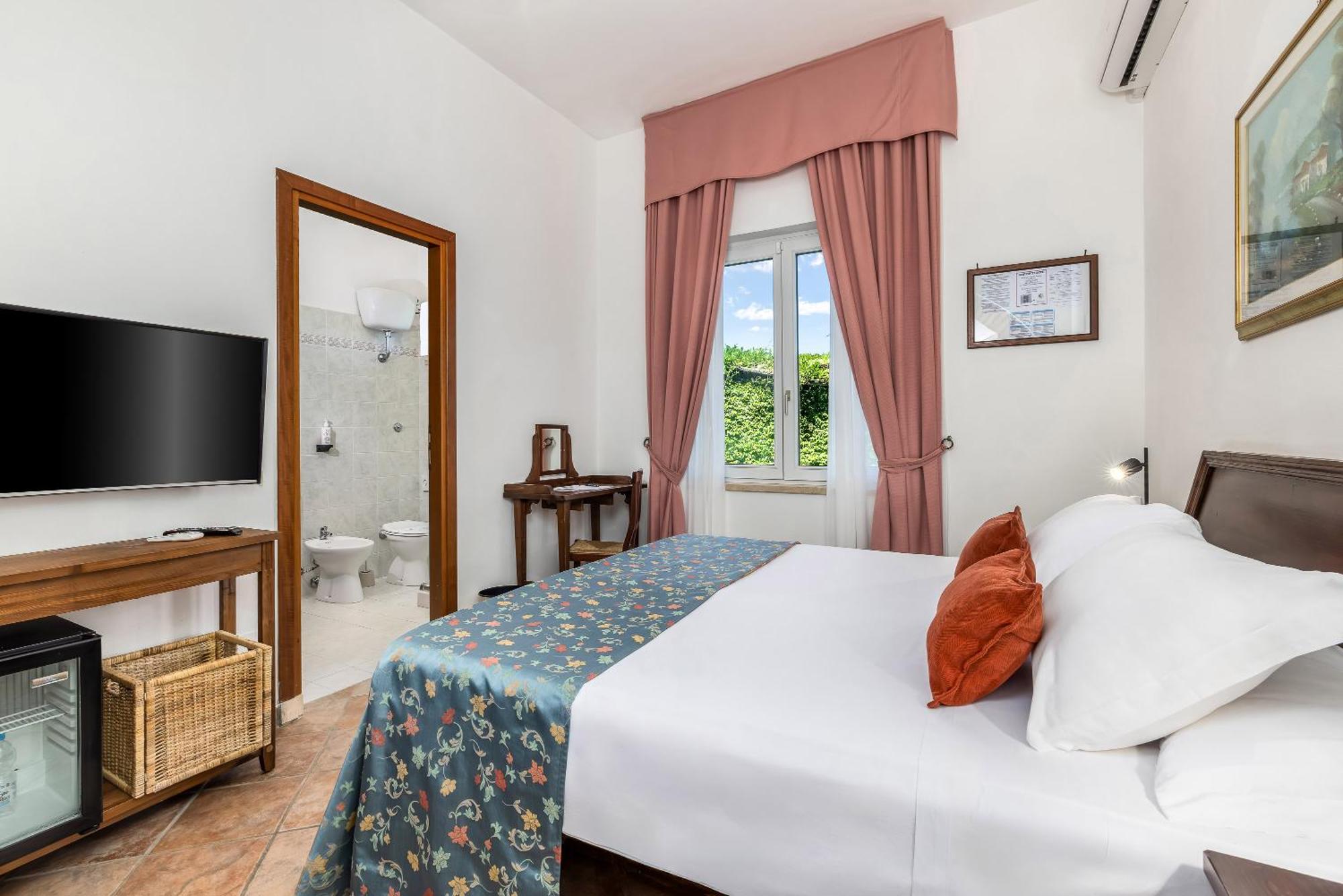 Superior Double Room,1770921143:JPEG