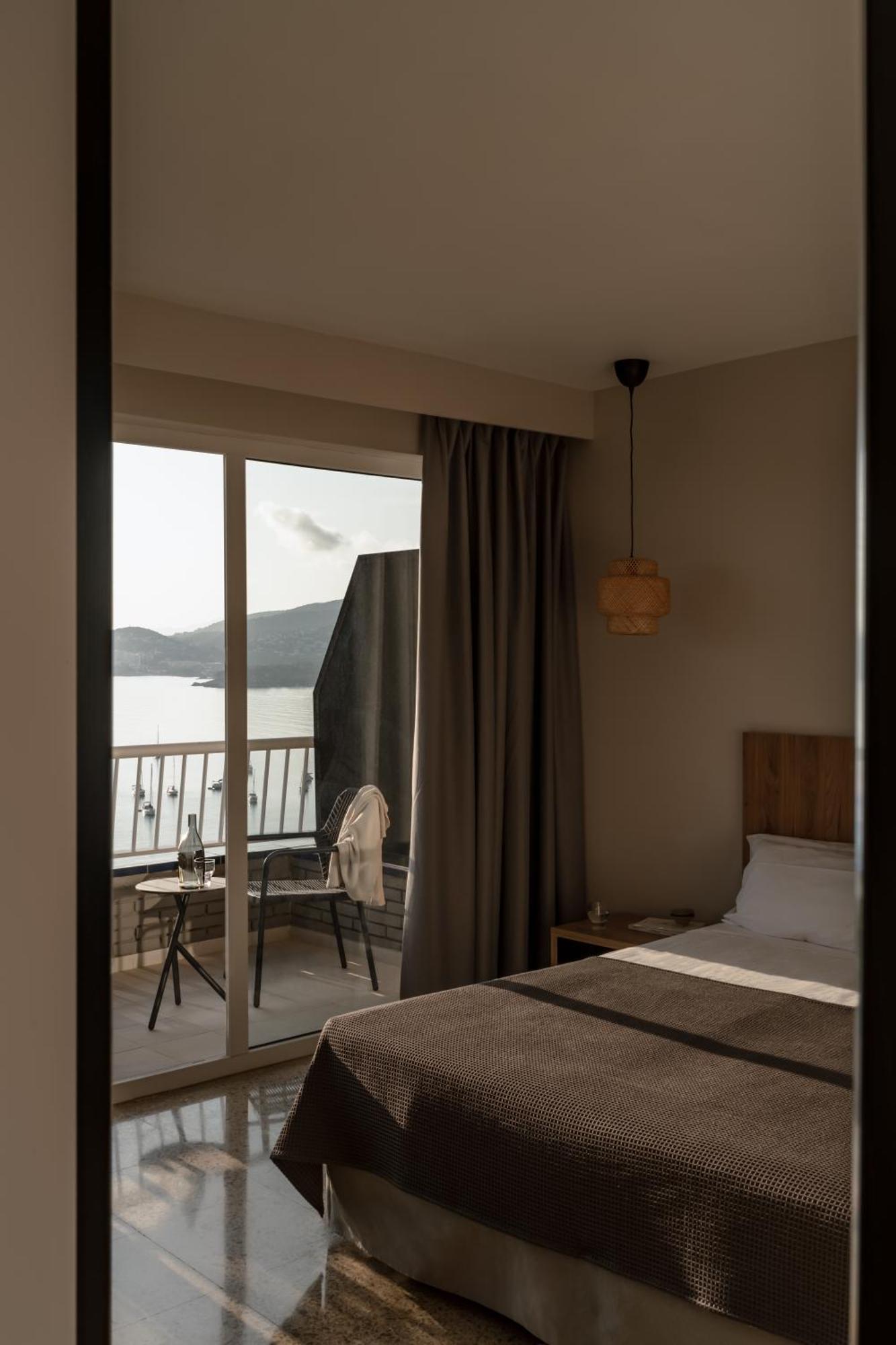 Double Room Partial Sea View or Swimming Pool View