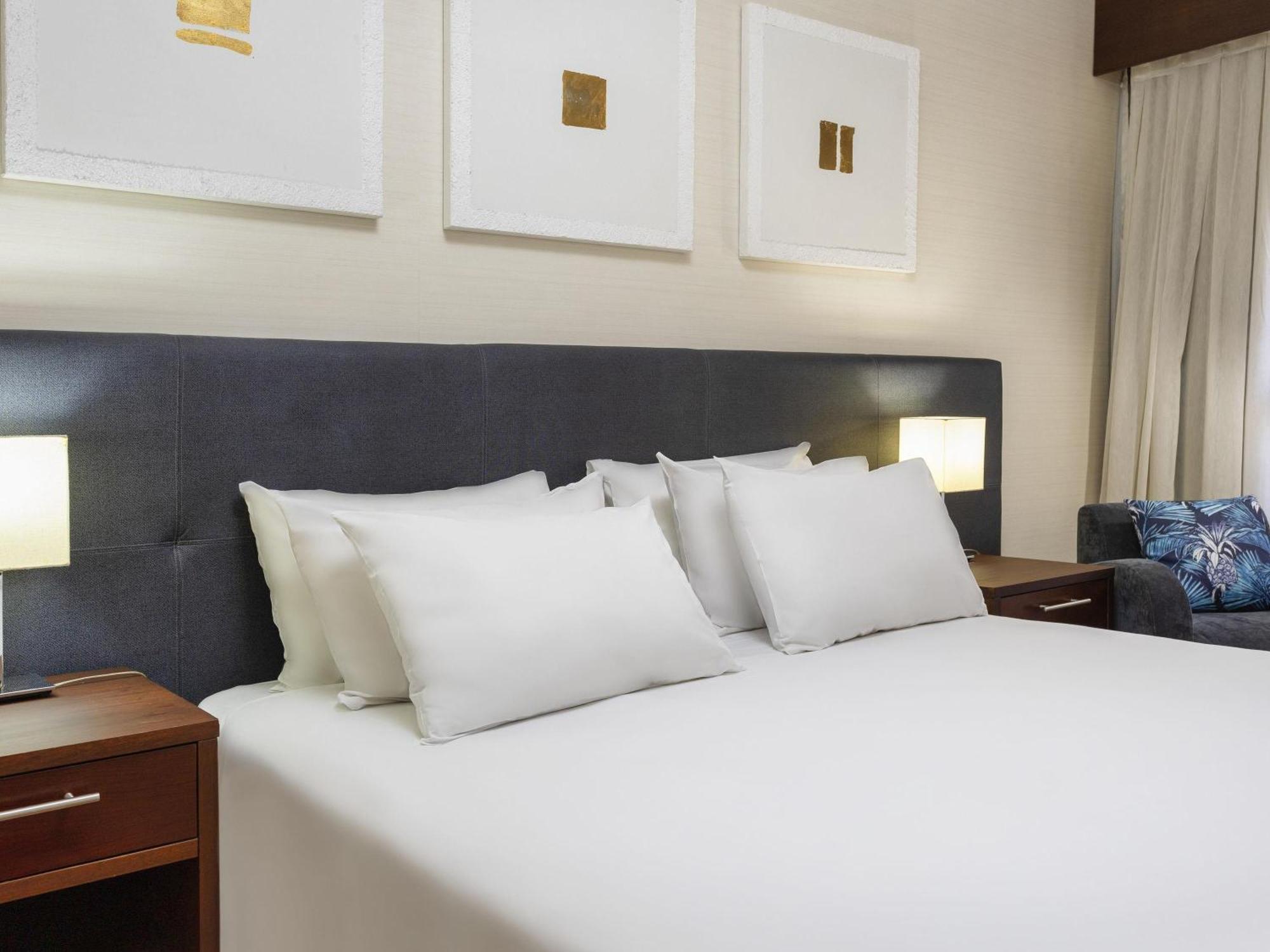 Standard Apartment Queen Bed
