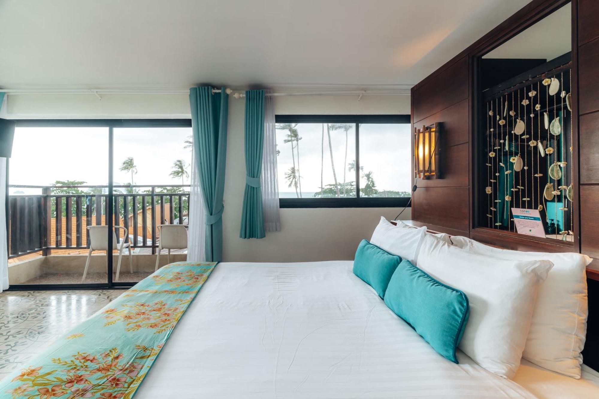 Deluxe Double or Twin Room City View