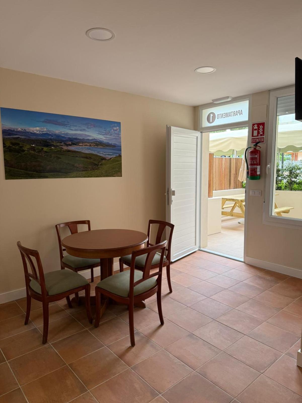 One-Bedroom Apartment Sea Side