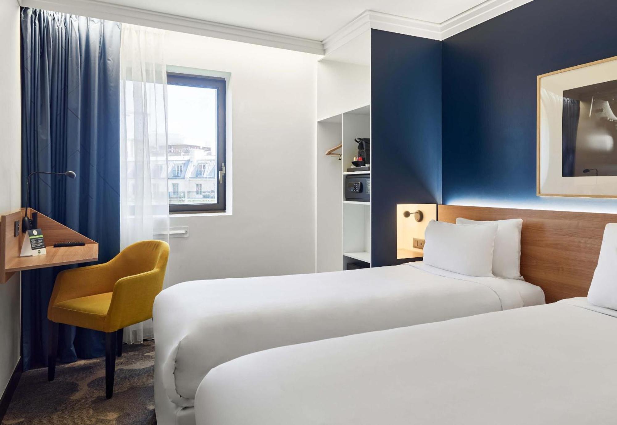 Quarto Comfort com 2 Camas de Solteiro