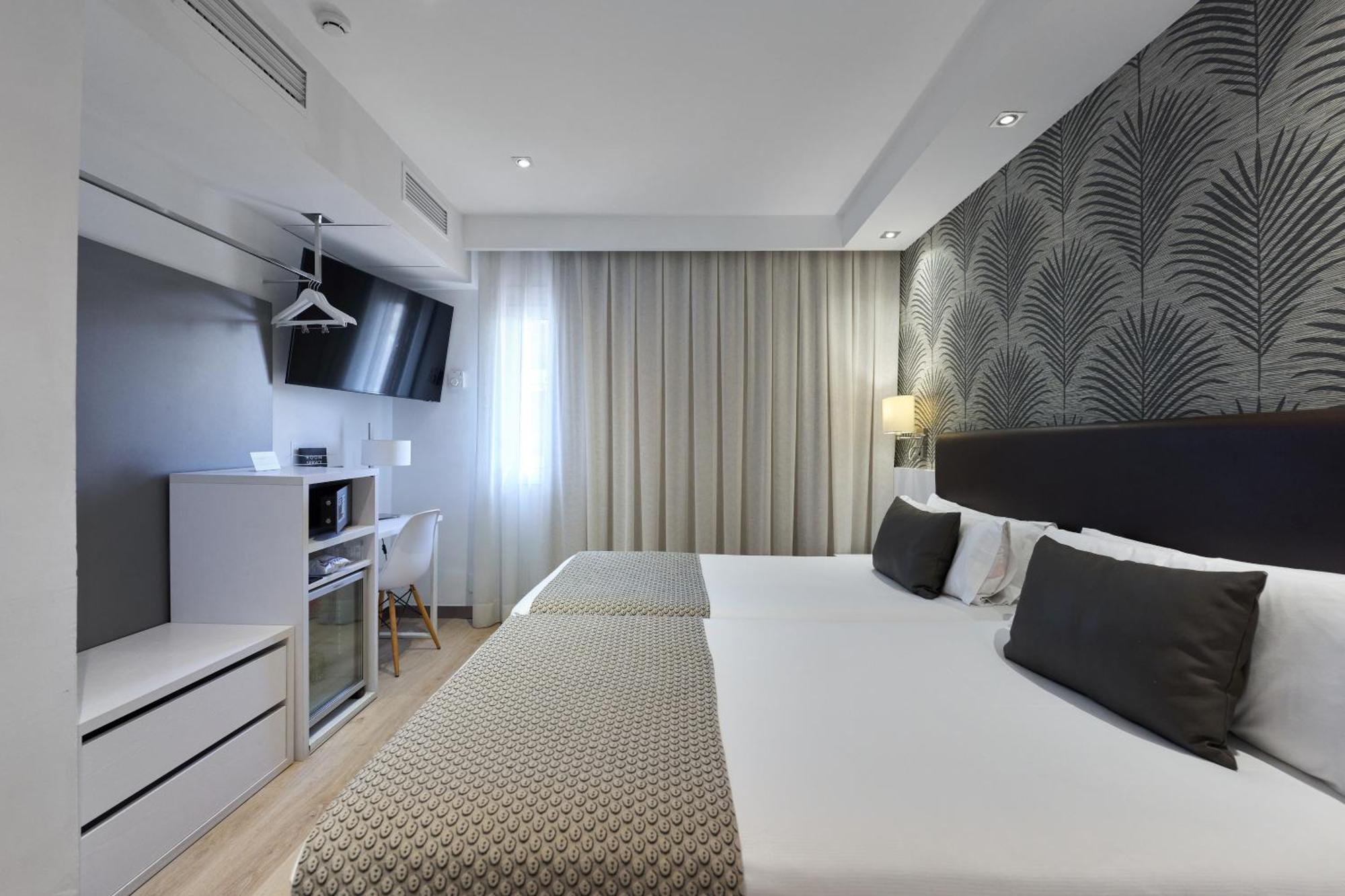 Double or Twin Room Balcony