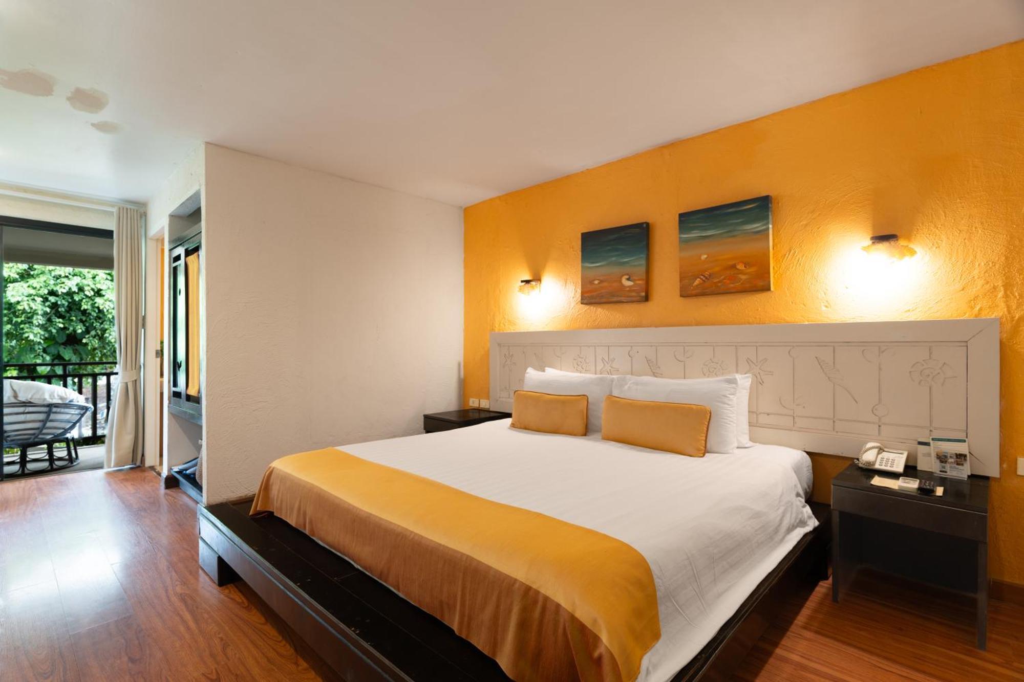 Deluxe Double or Twin Room