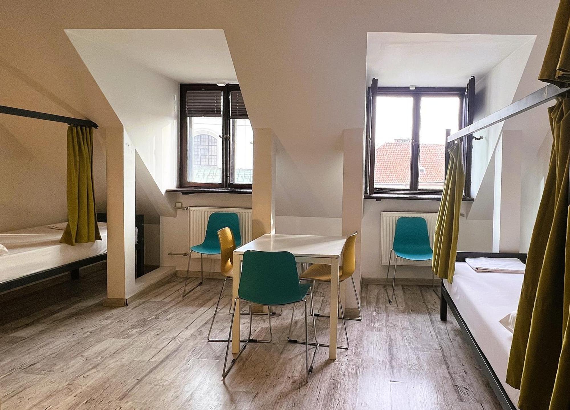 Posto Letto in Dormitorio per 6 Persone