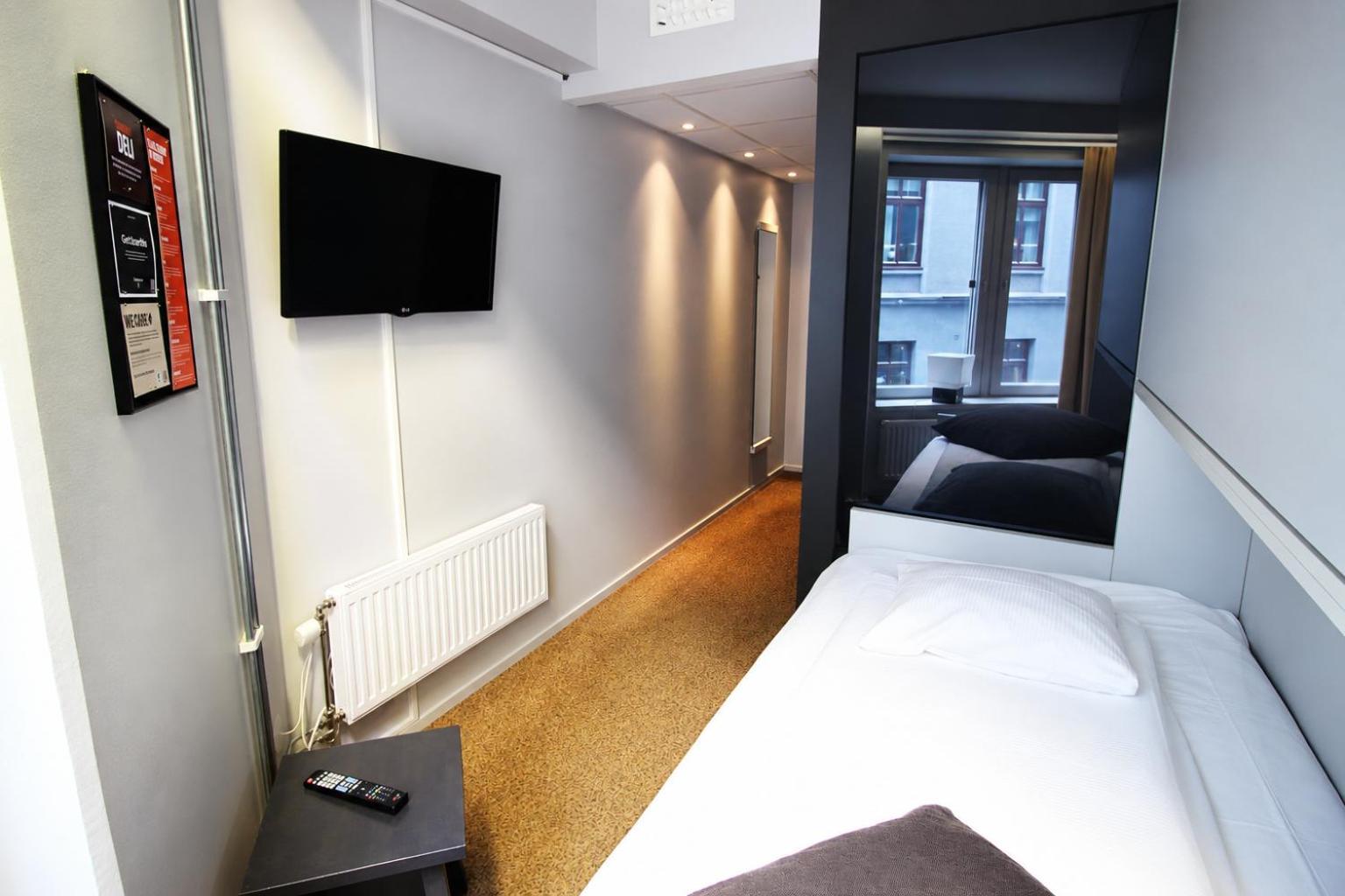 Compact Twin Room