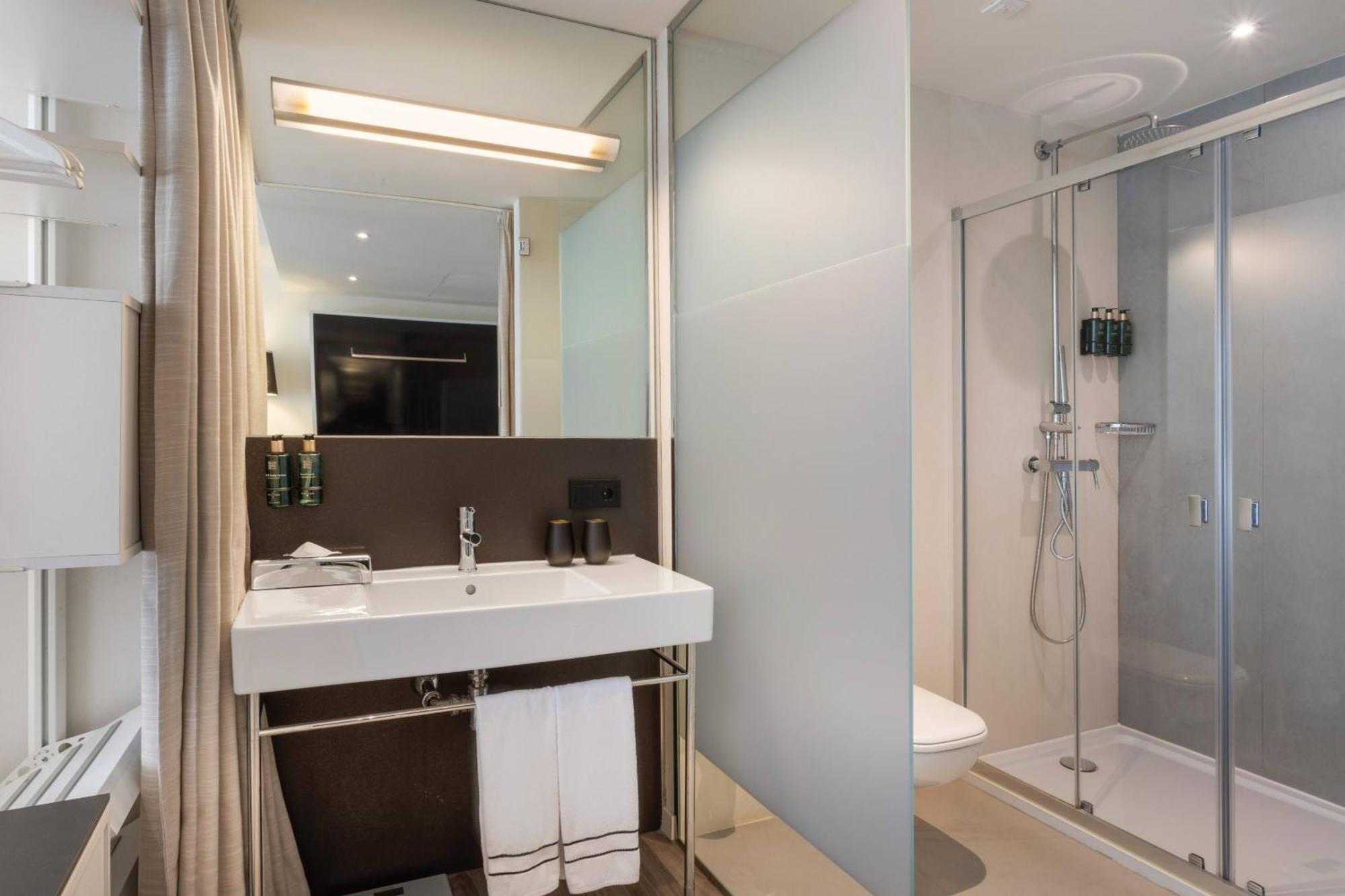 The Level Premium Room Front Sea View