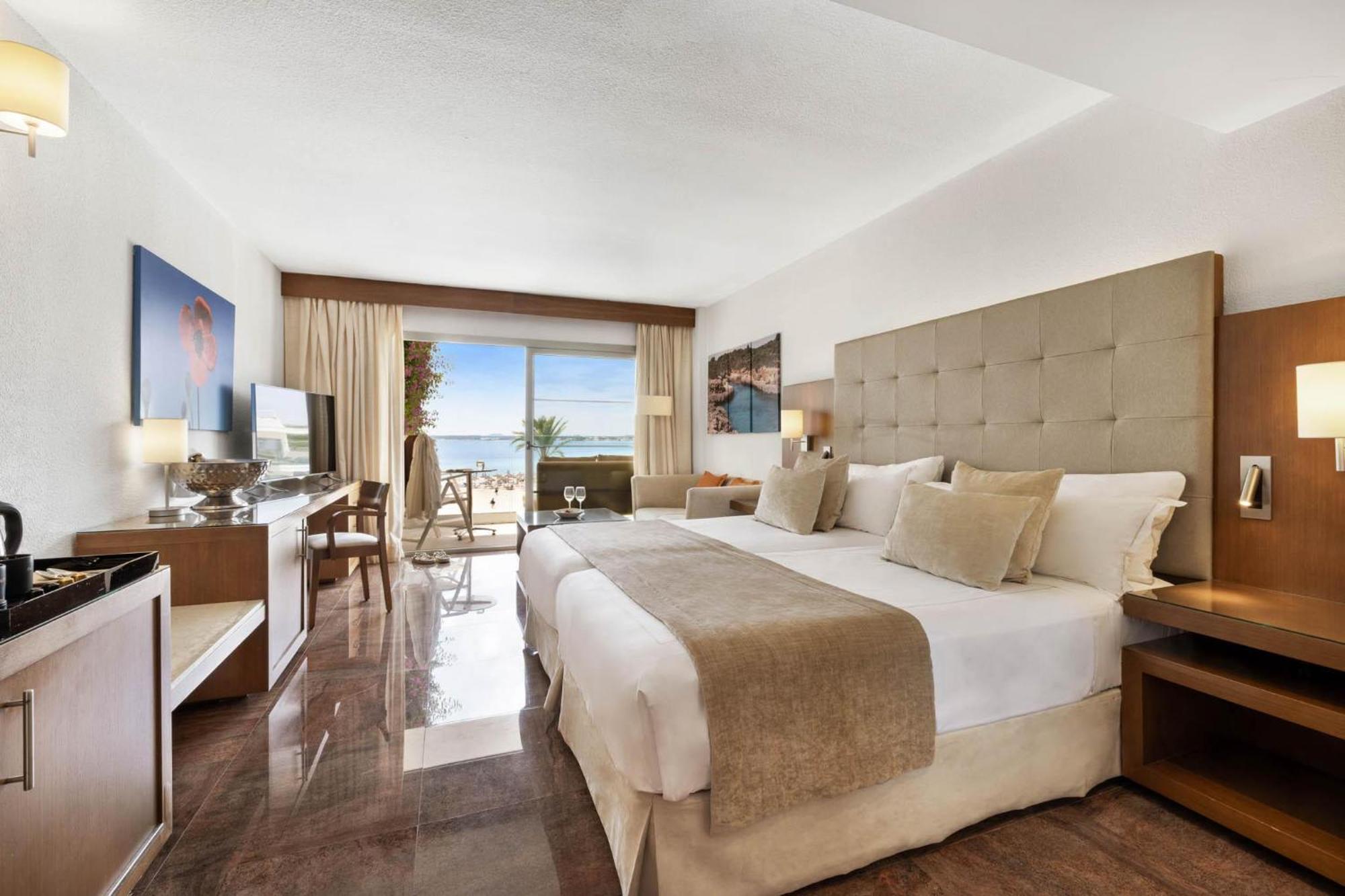 Superior Double Room Selection Club Sea View