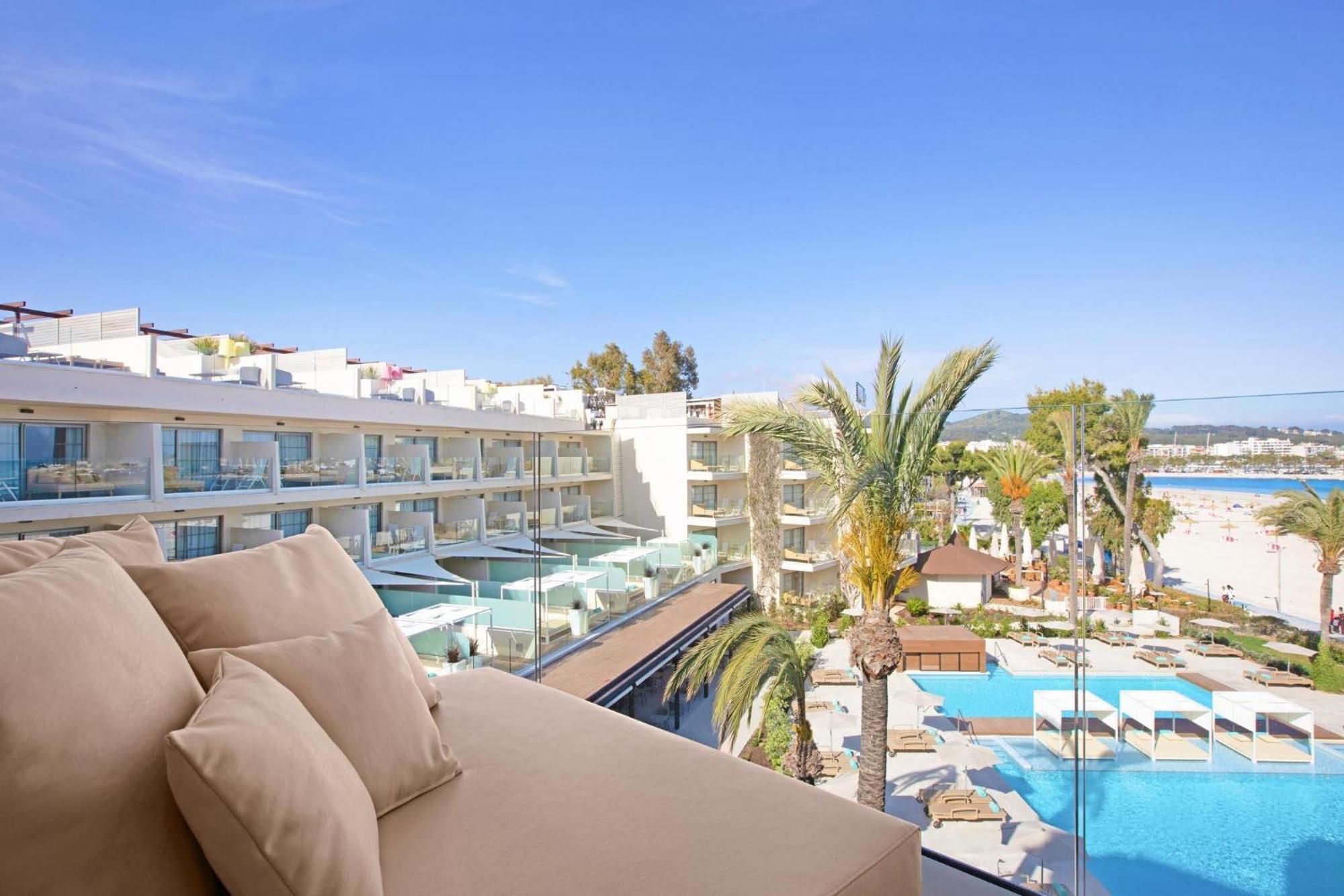 Superior Double Room Side Sea View