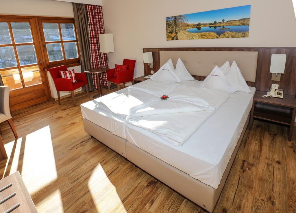 Double Room with Balcony,184805127:JPEG