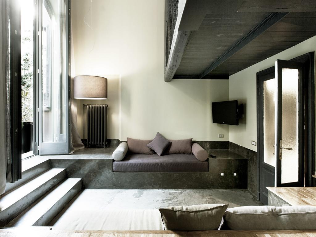 One-Bedroom Apartment with Private Garden,272713009:JPEG
