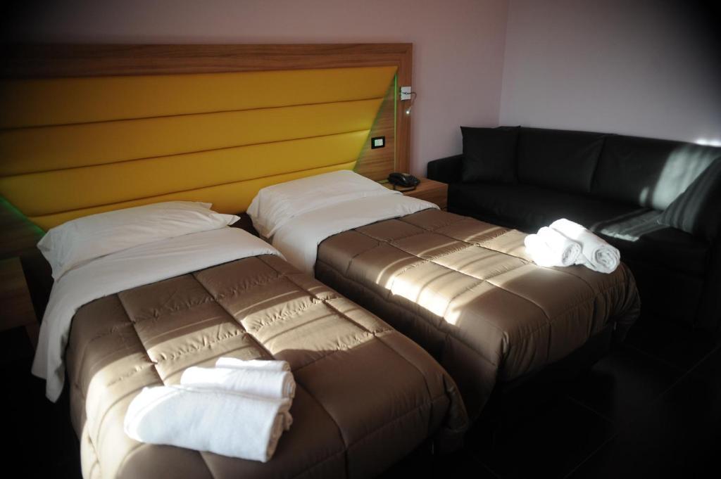 Double Room with Extra Bed,31223645:JPEG