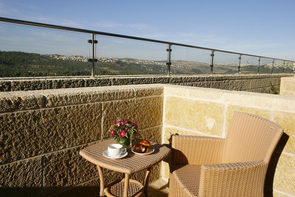 Superior Double Room with Balcony (2 Adults + 1 Child)